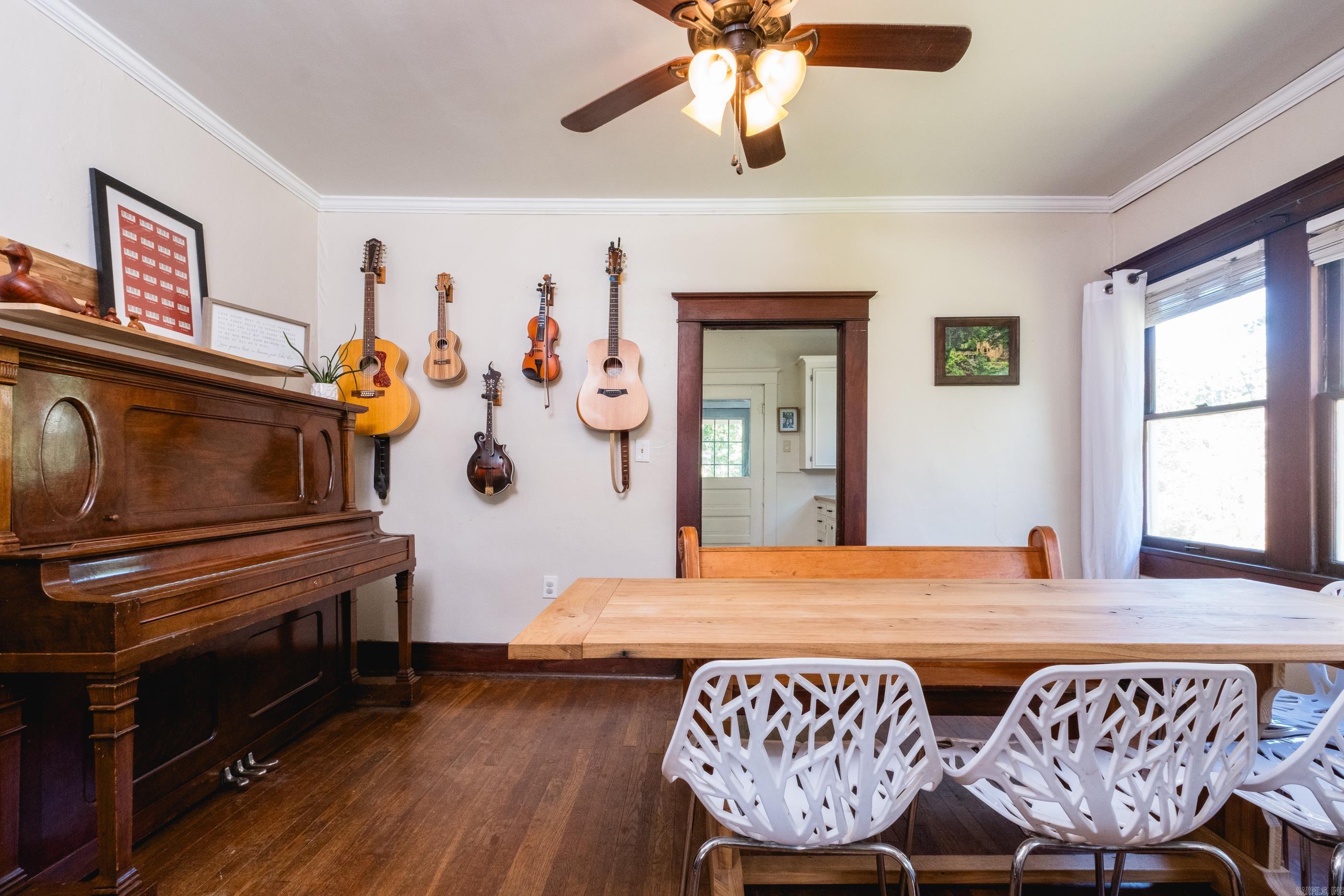 YOUNGS PARK - Residential