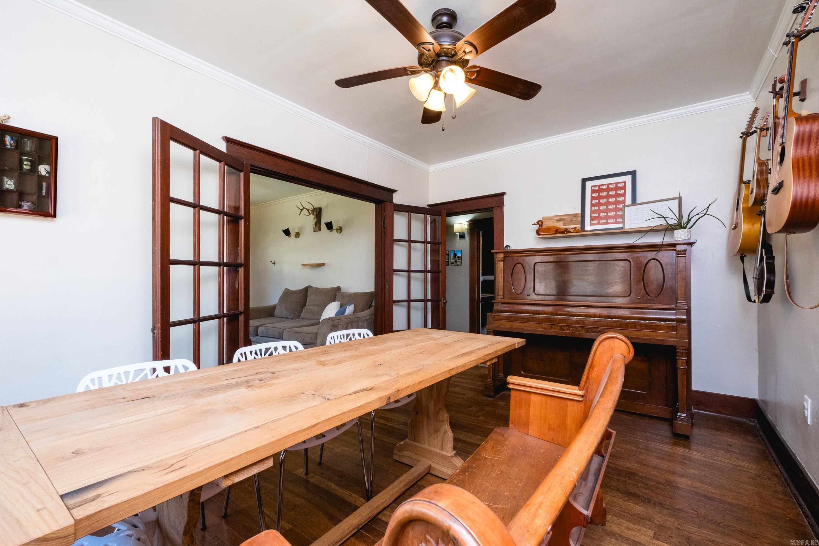 YOUNGS PARK - Residential