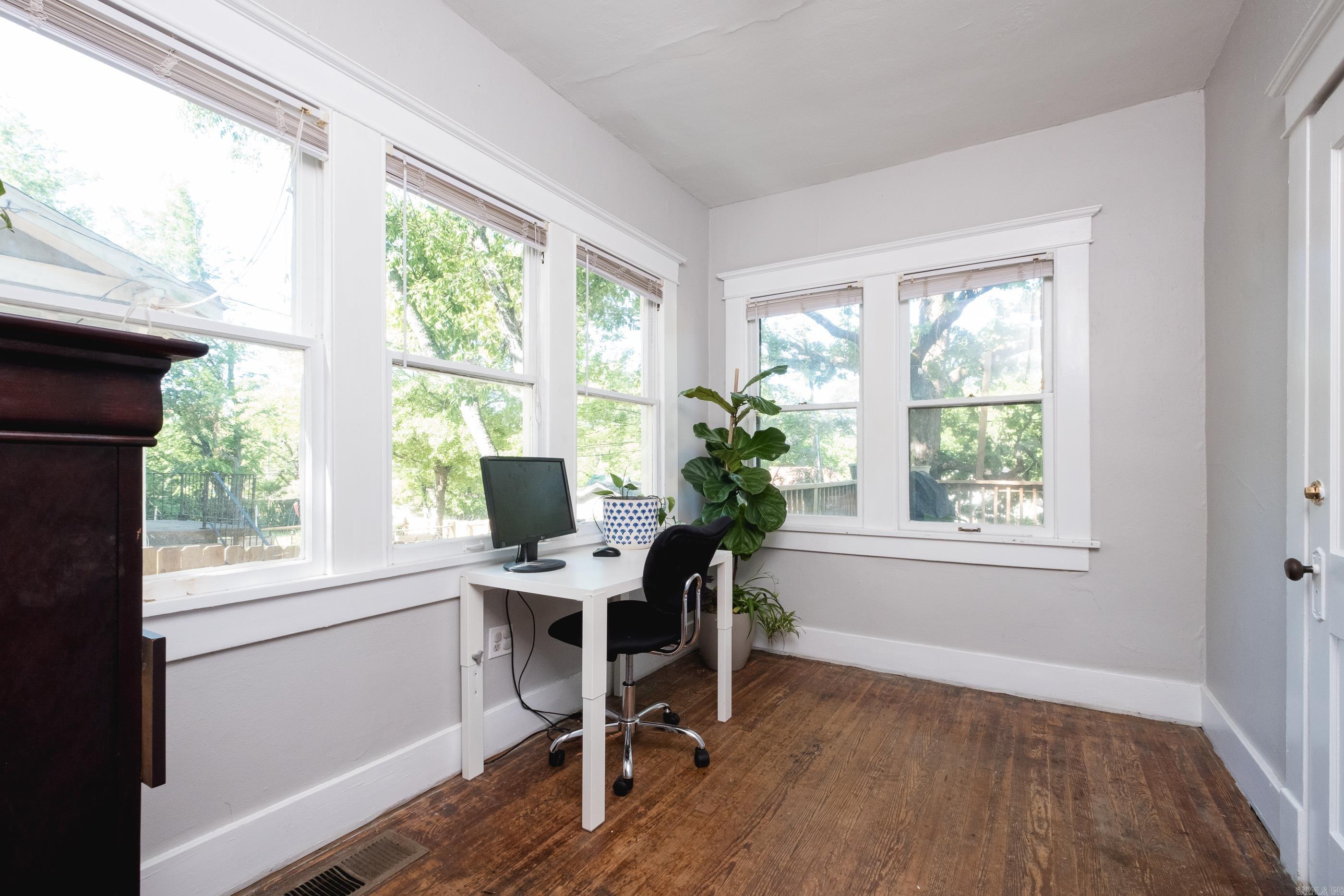 YOUNGS PARK - Residential