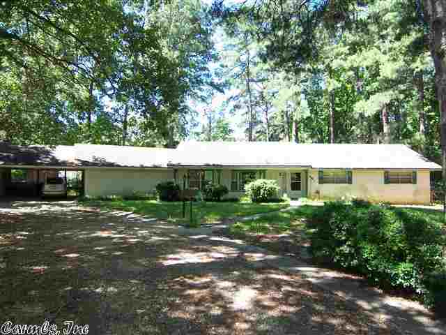 This is a wonderful home offering three bedrooms, two and a half bathrooms with a large game room offering 2,498 Sq. Ft. of heated and cooled living area. The home is located on a .87 Acre lot at the end of Loveless Lane. The home has a living room off of the dining area and a den off of the kitchen very open and great for entertaining family or friends.
