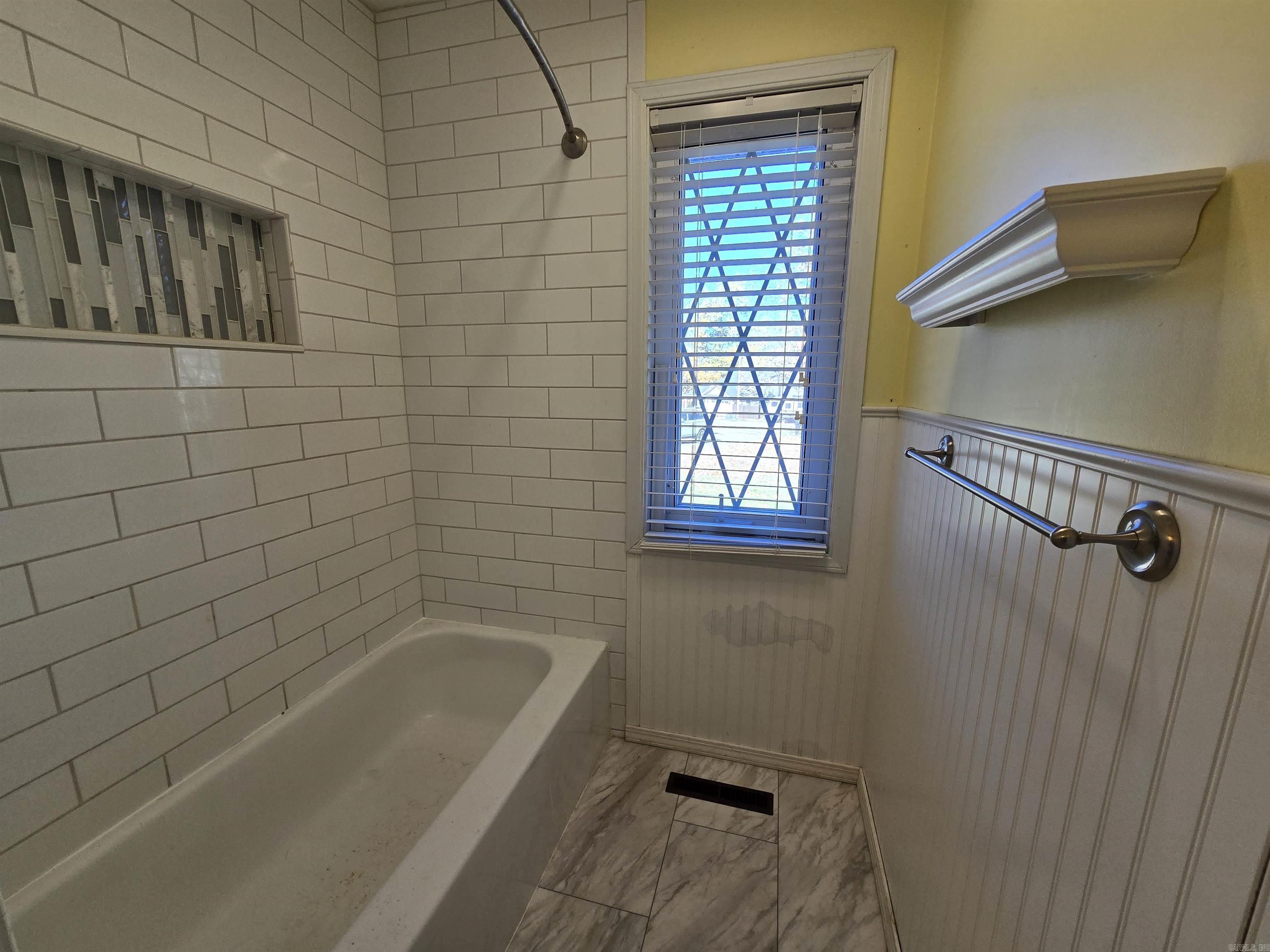 FOX HUNT RIDGE - Residential