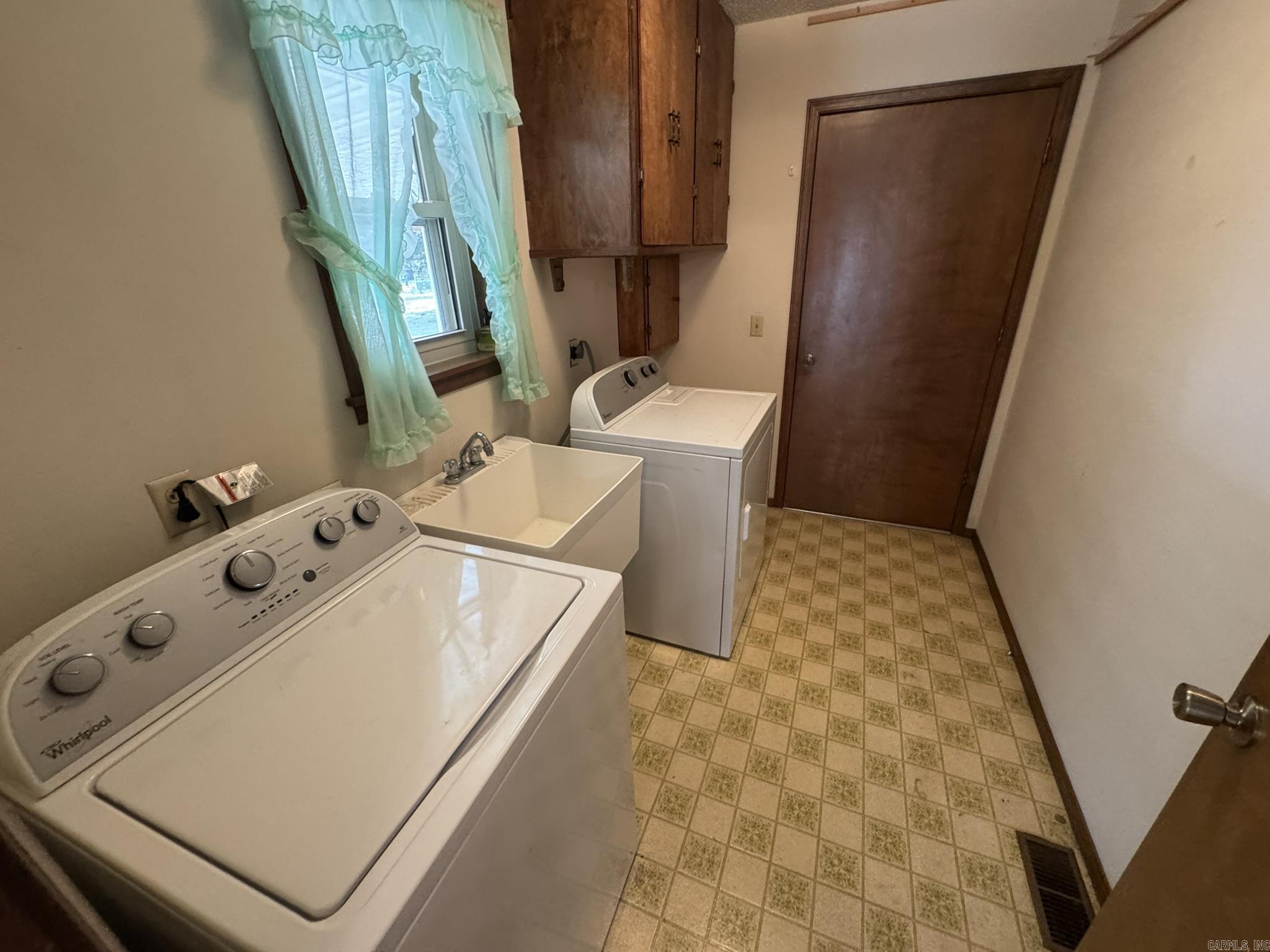 SOUTHERN MEADOWS ESTATE - Residential