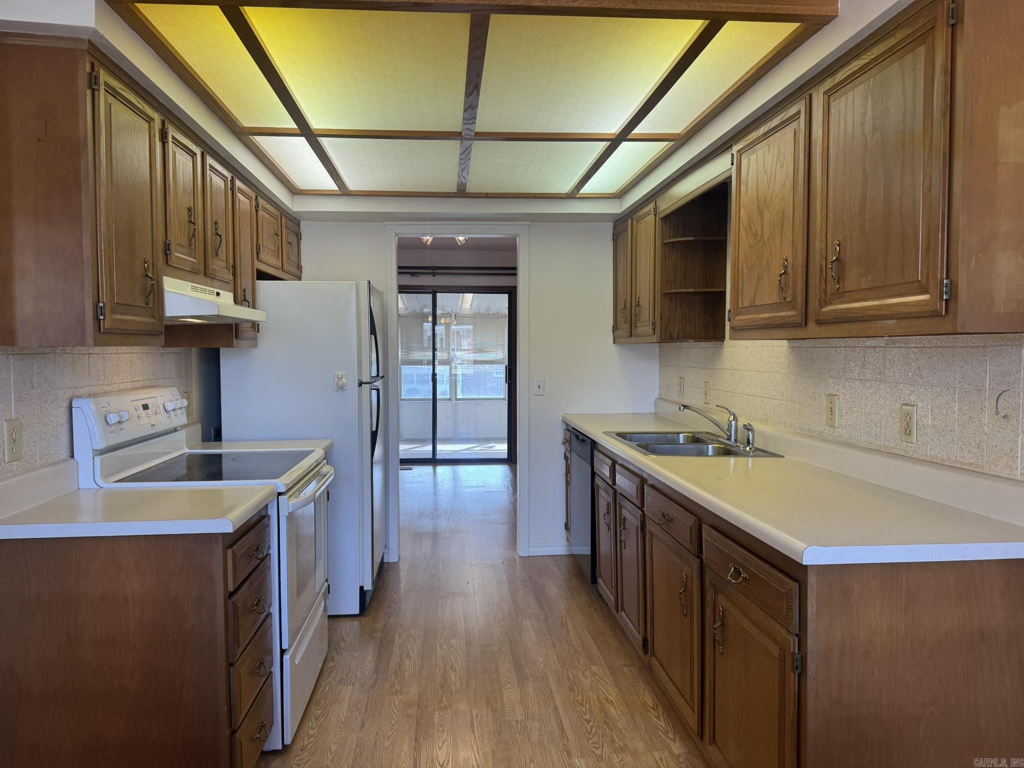 SOUTHERN MEADOWS ESTATE - Residential