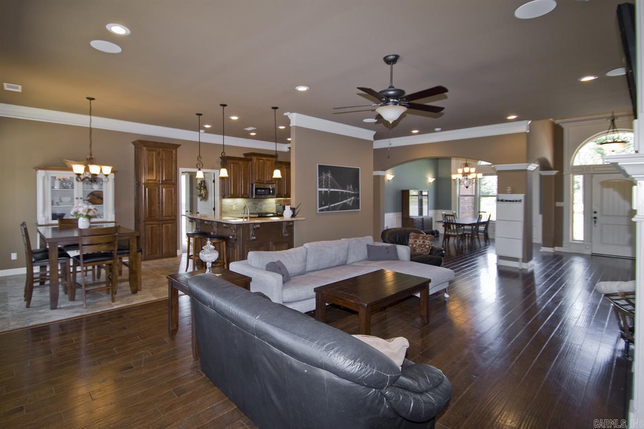 MAUMELLE VALLEY ESTATES - Residential