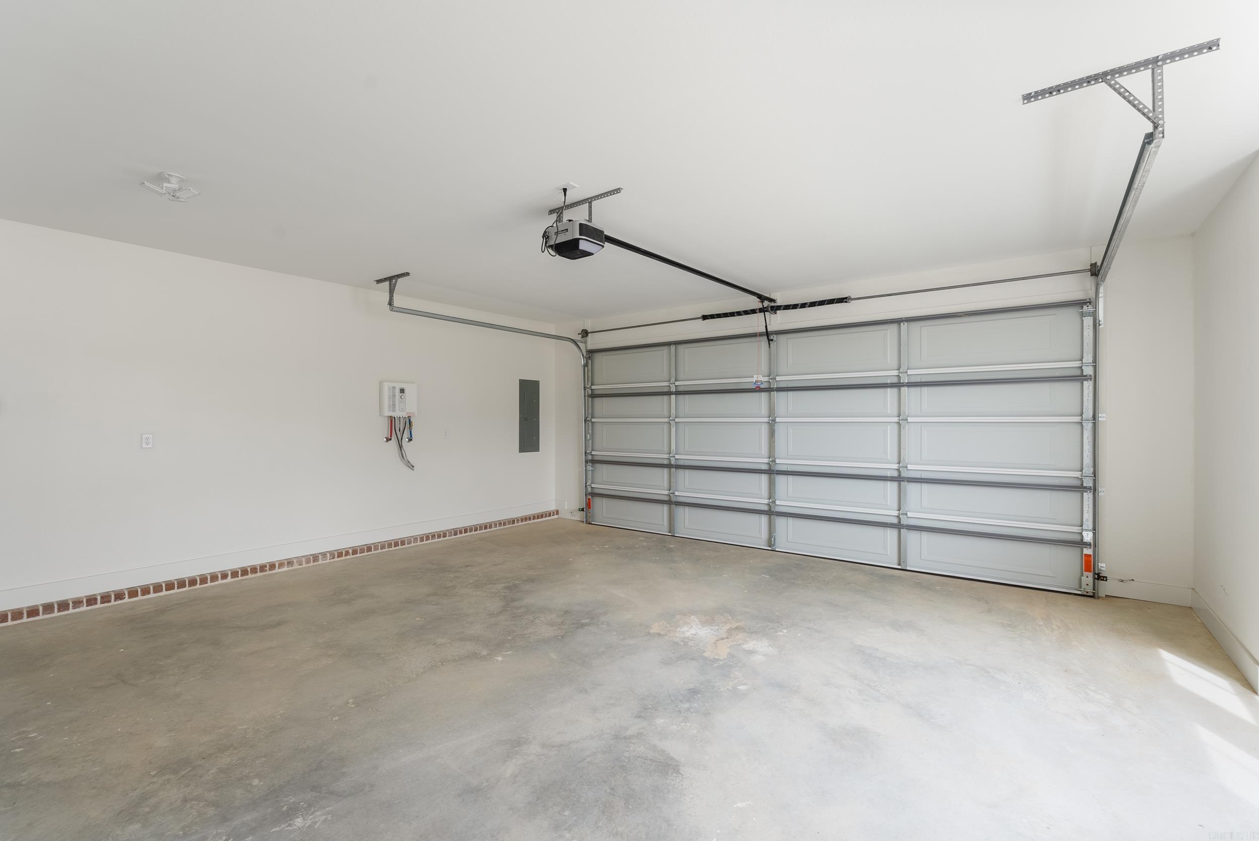 RESERVE AT PINE RIDGE - Residential