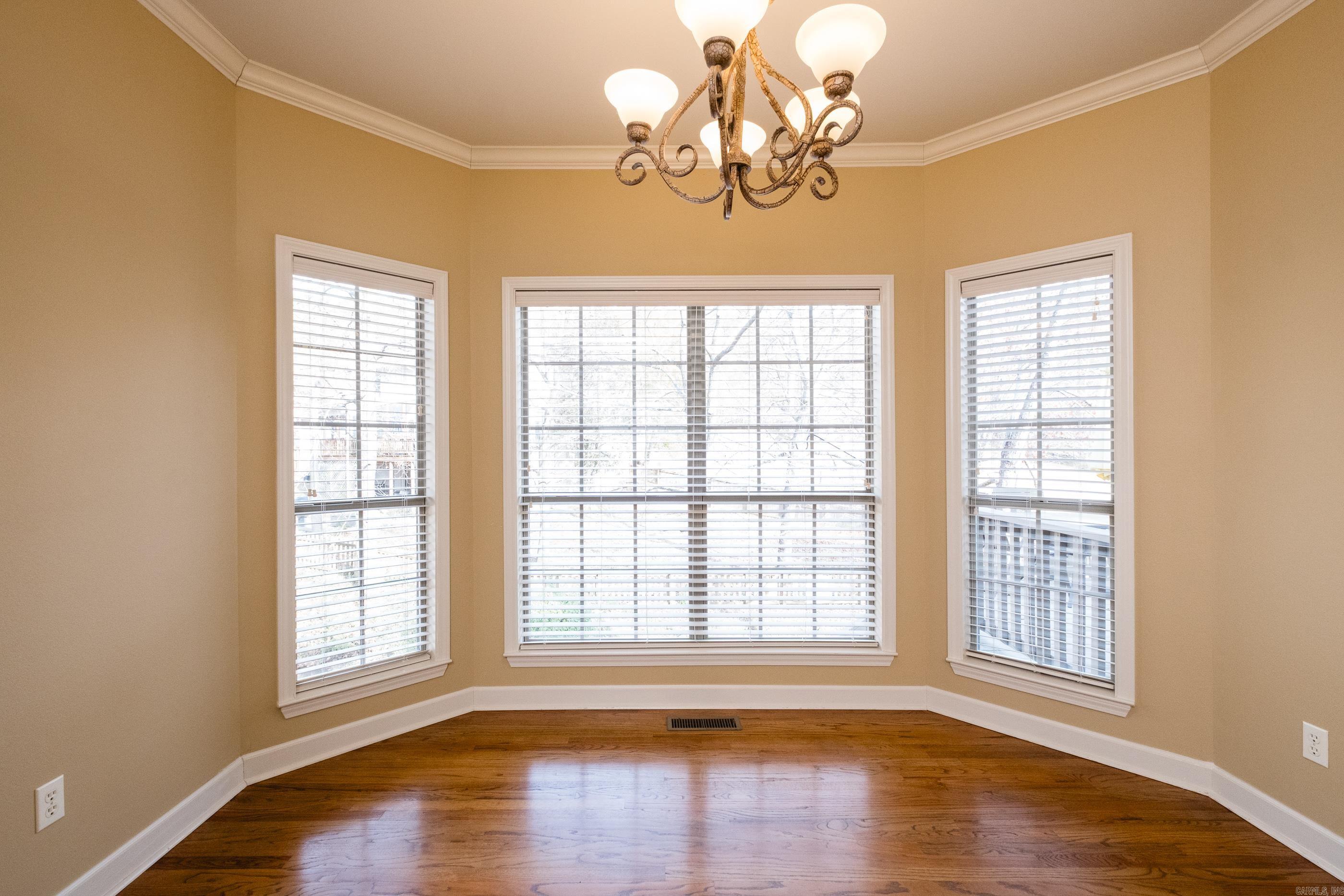 CARRIAGE CREEK - Residential