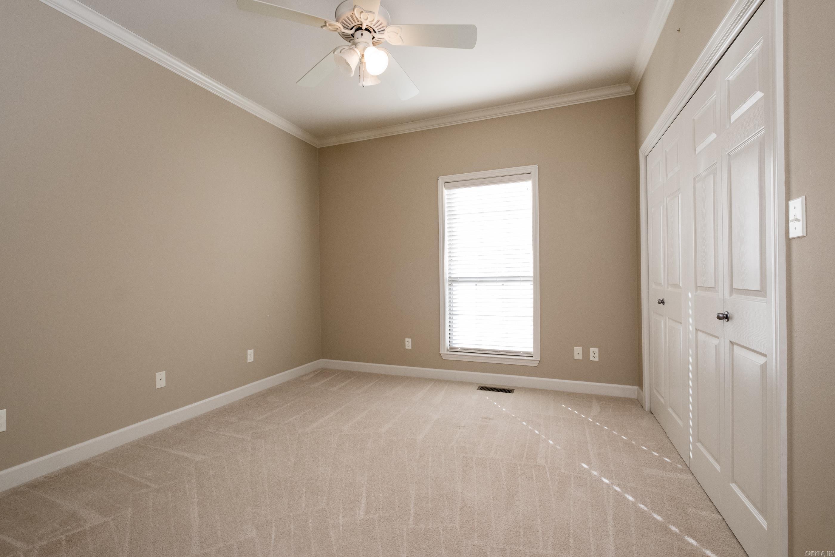 CARRIAGE CREEK - Residential