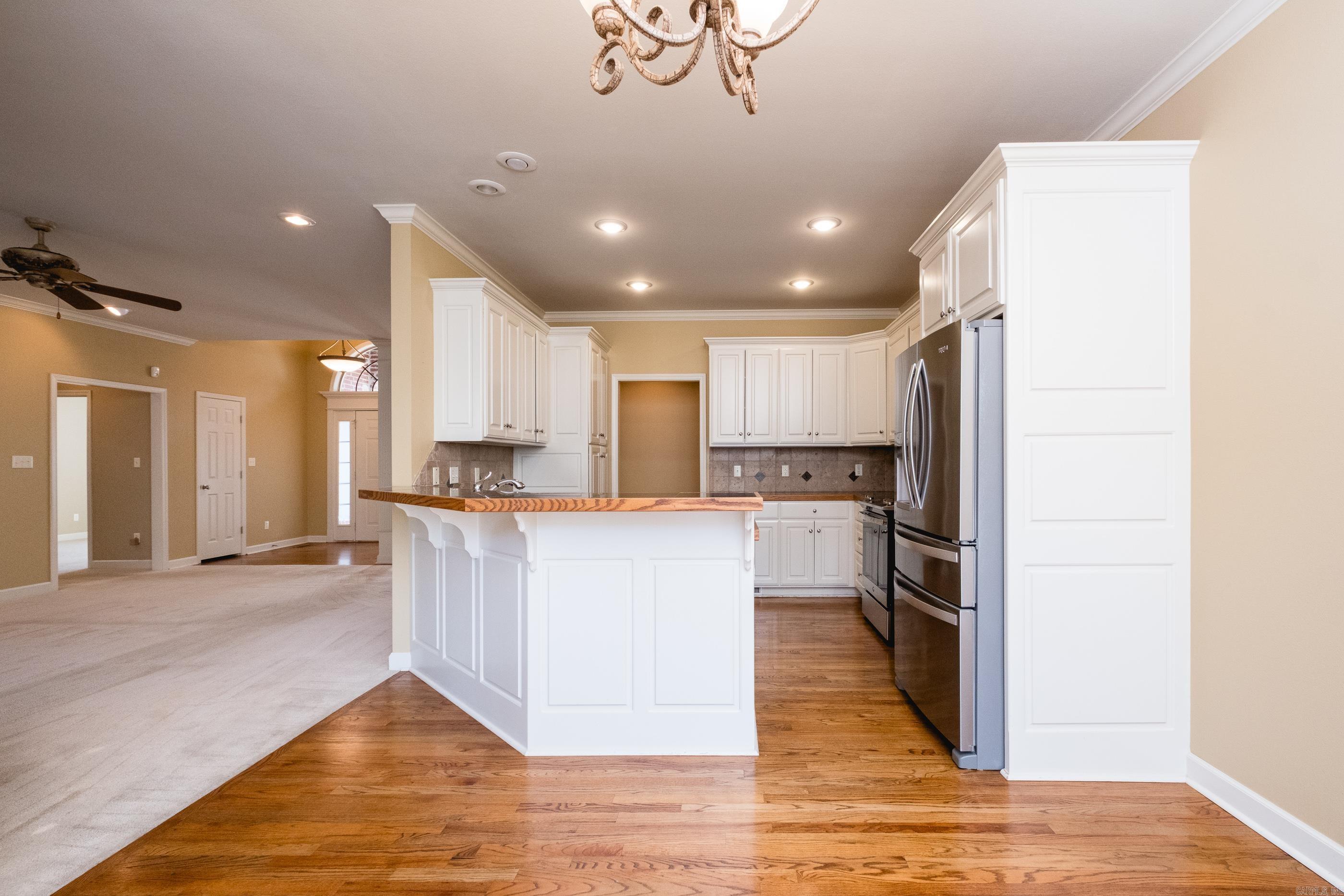 CARRIAGE CREEK - Residential