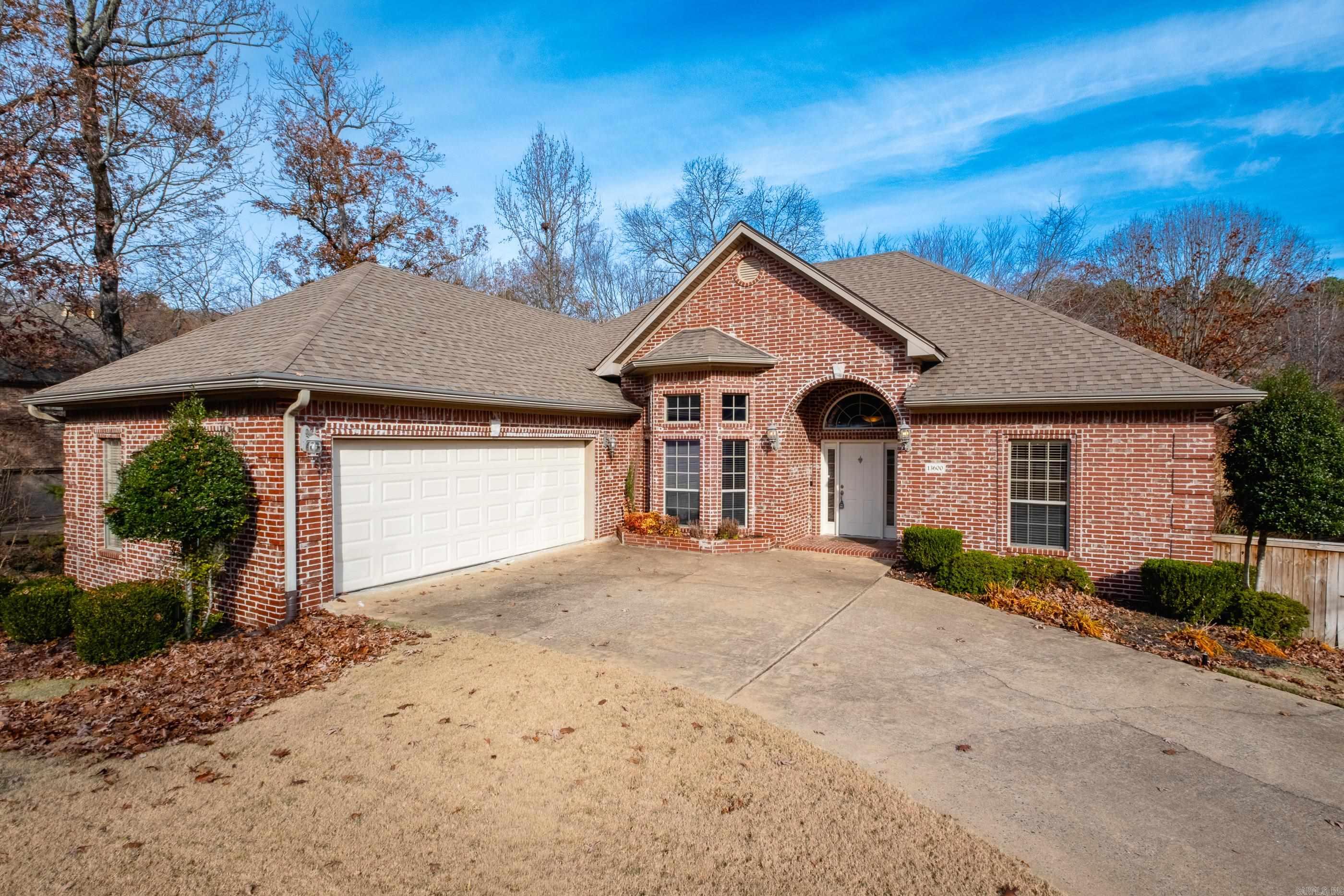 CARRIAGE CREEK - Residential