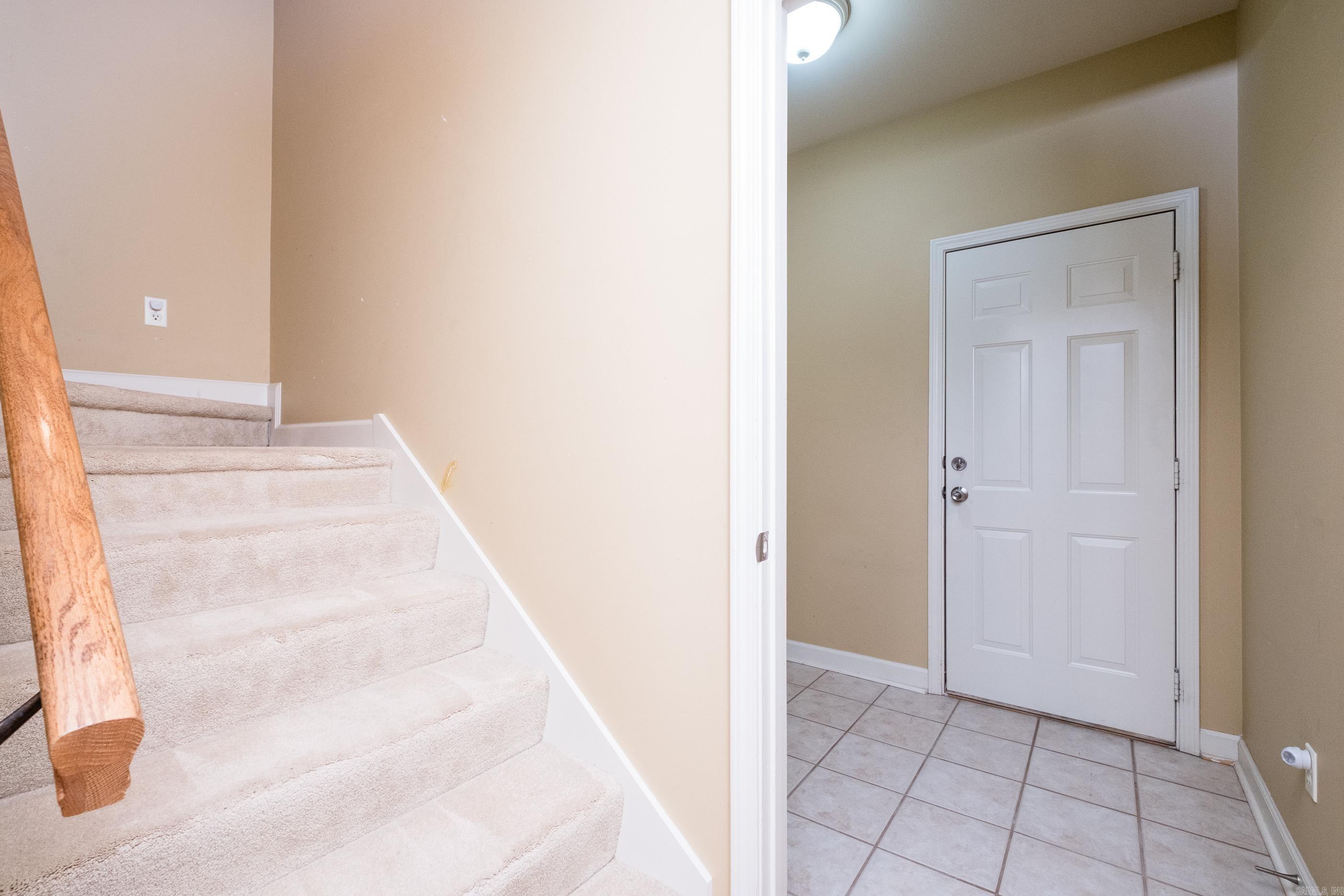 CARRIAGE CREEK - Residential