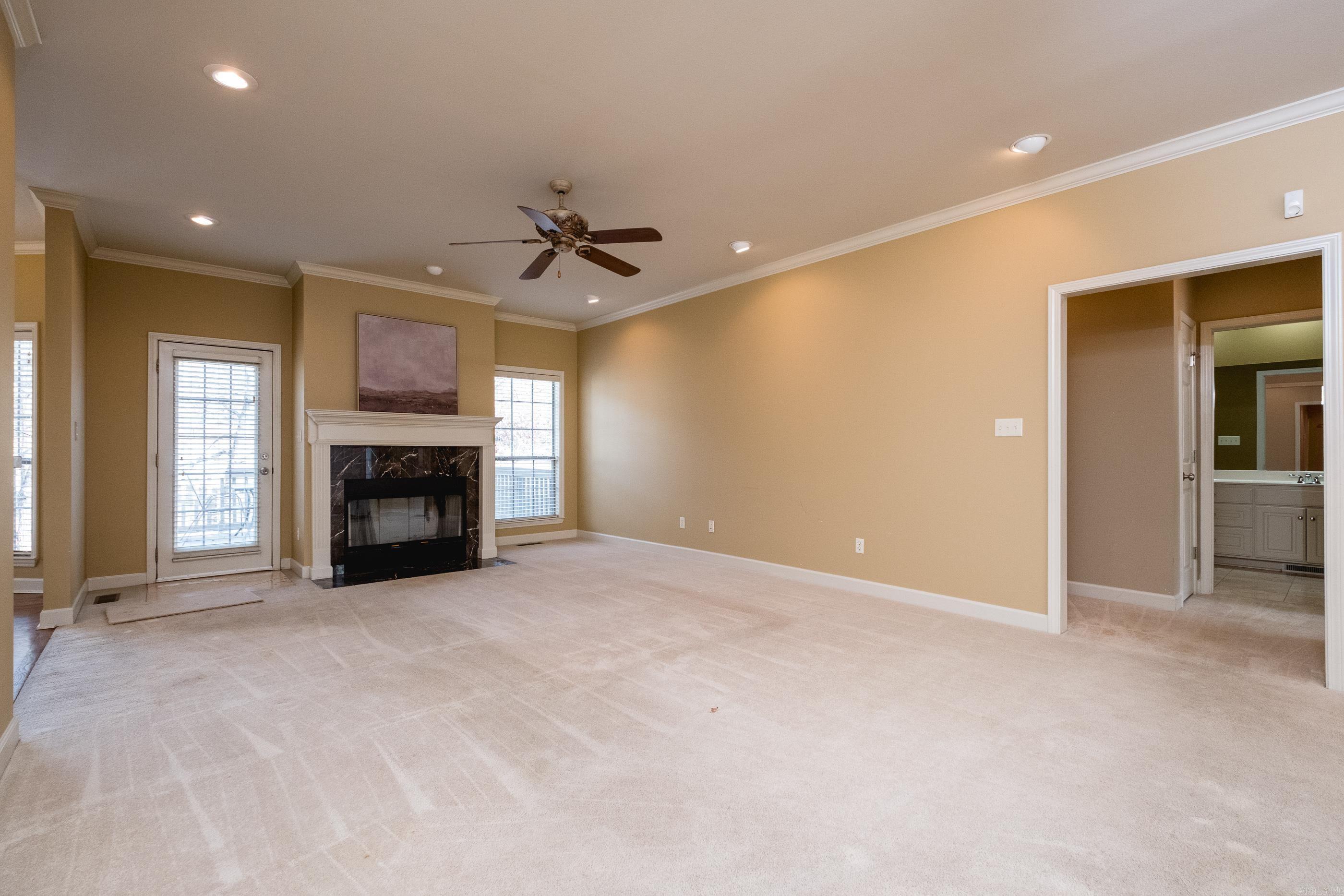 CARRIAGE CREEK - Residential