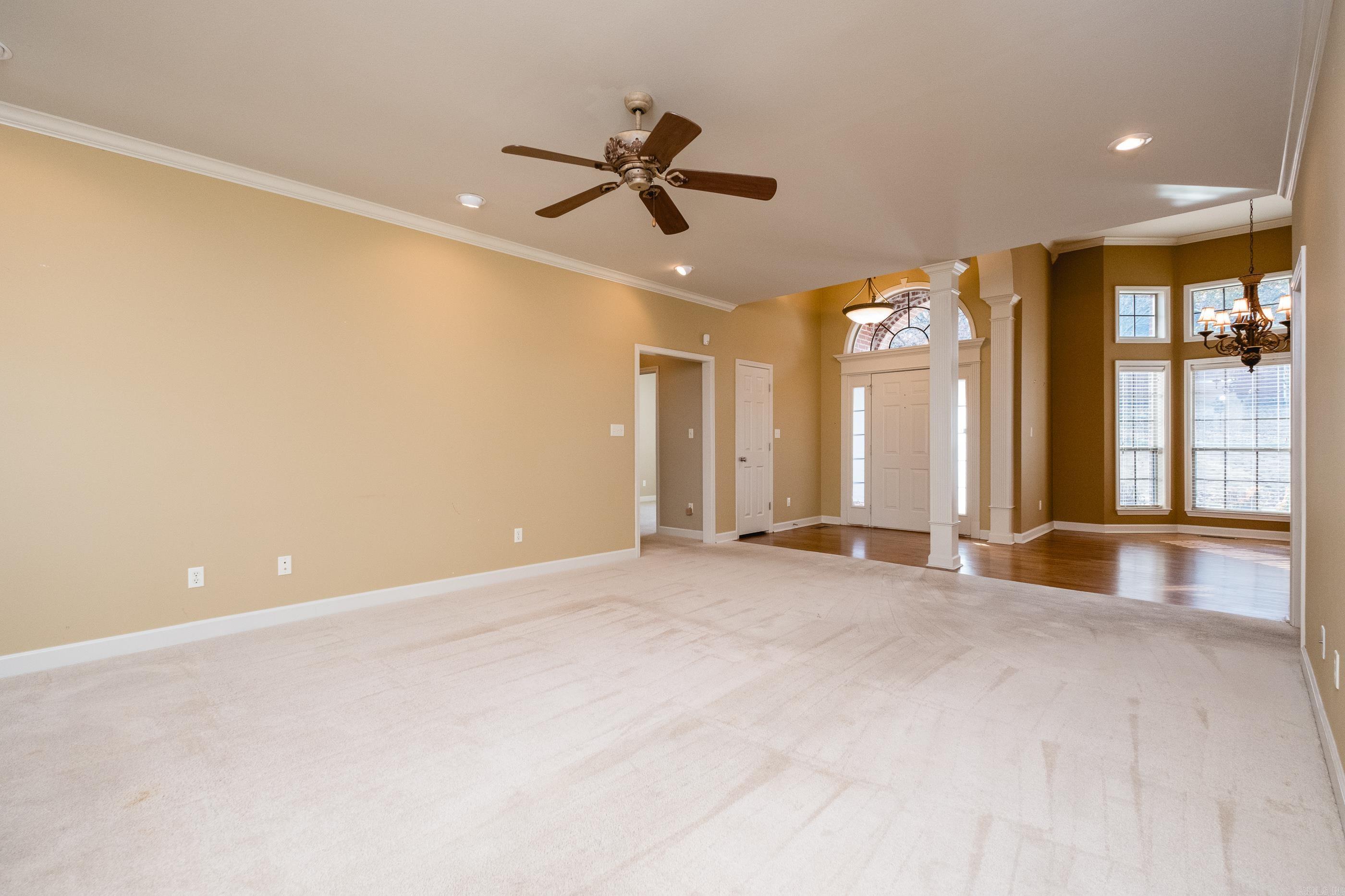 CARRIAGE CREEK - Residential