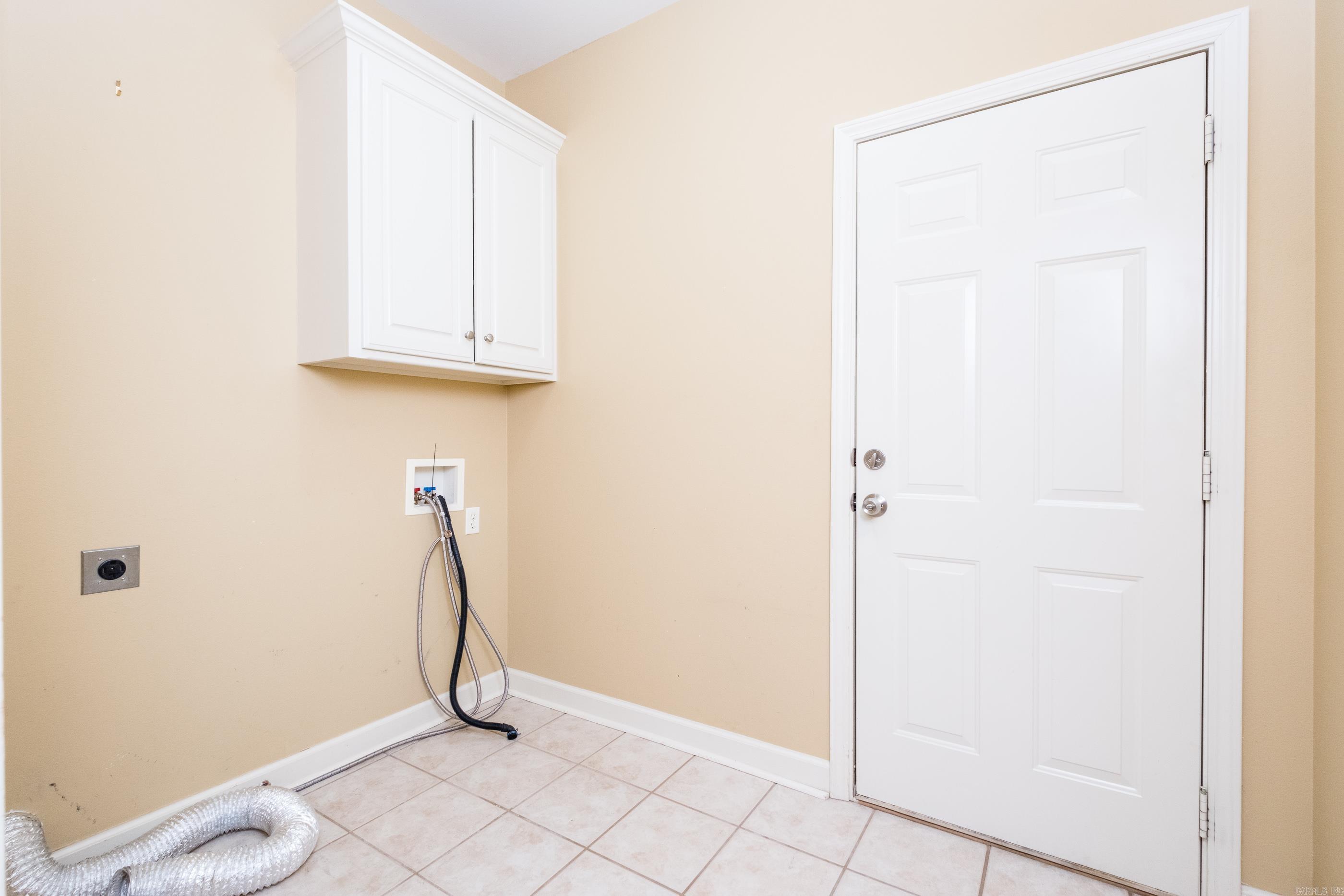 CARRIAGE CREEK - Residential