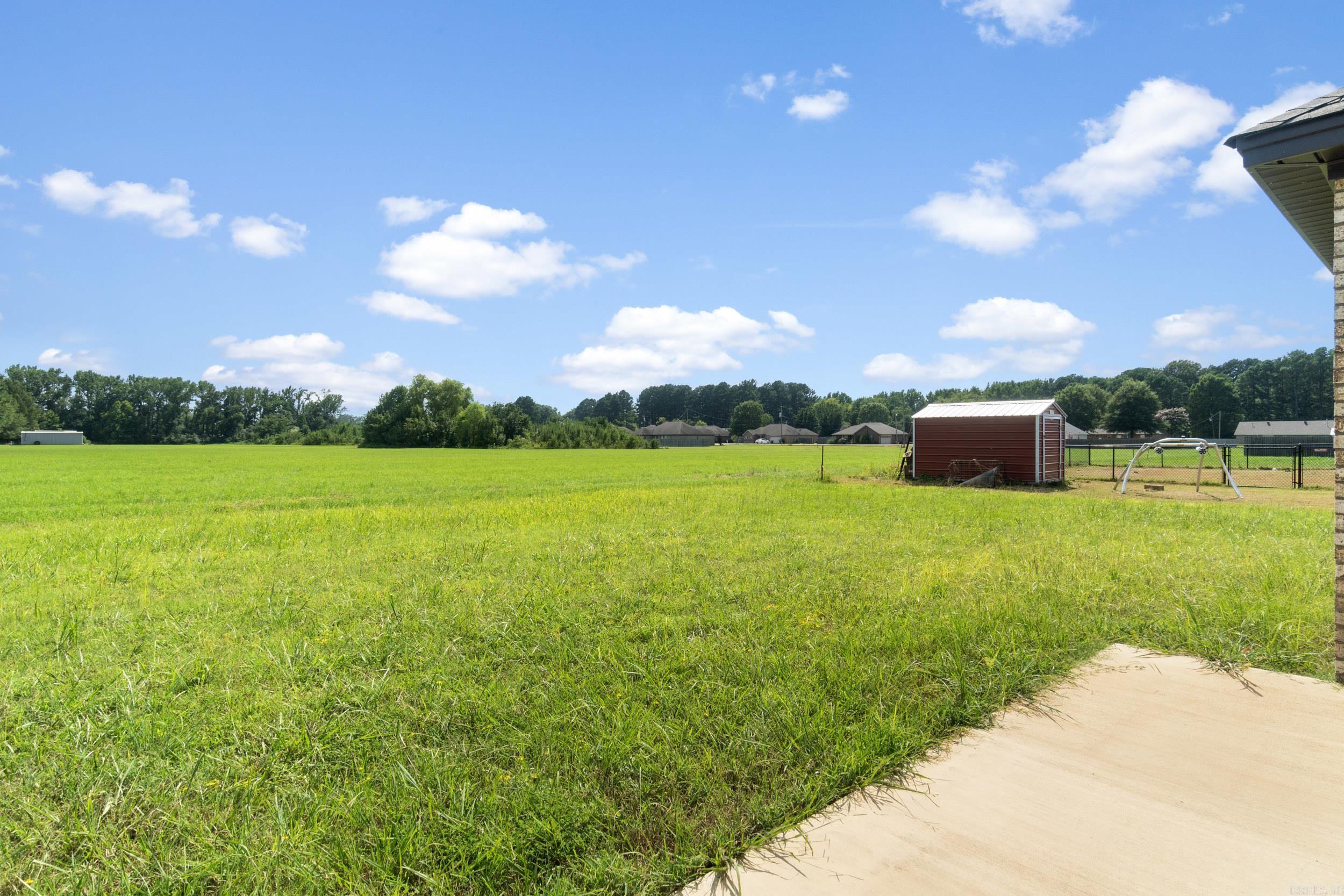 BAKER'S FIELD - Residential