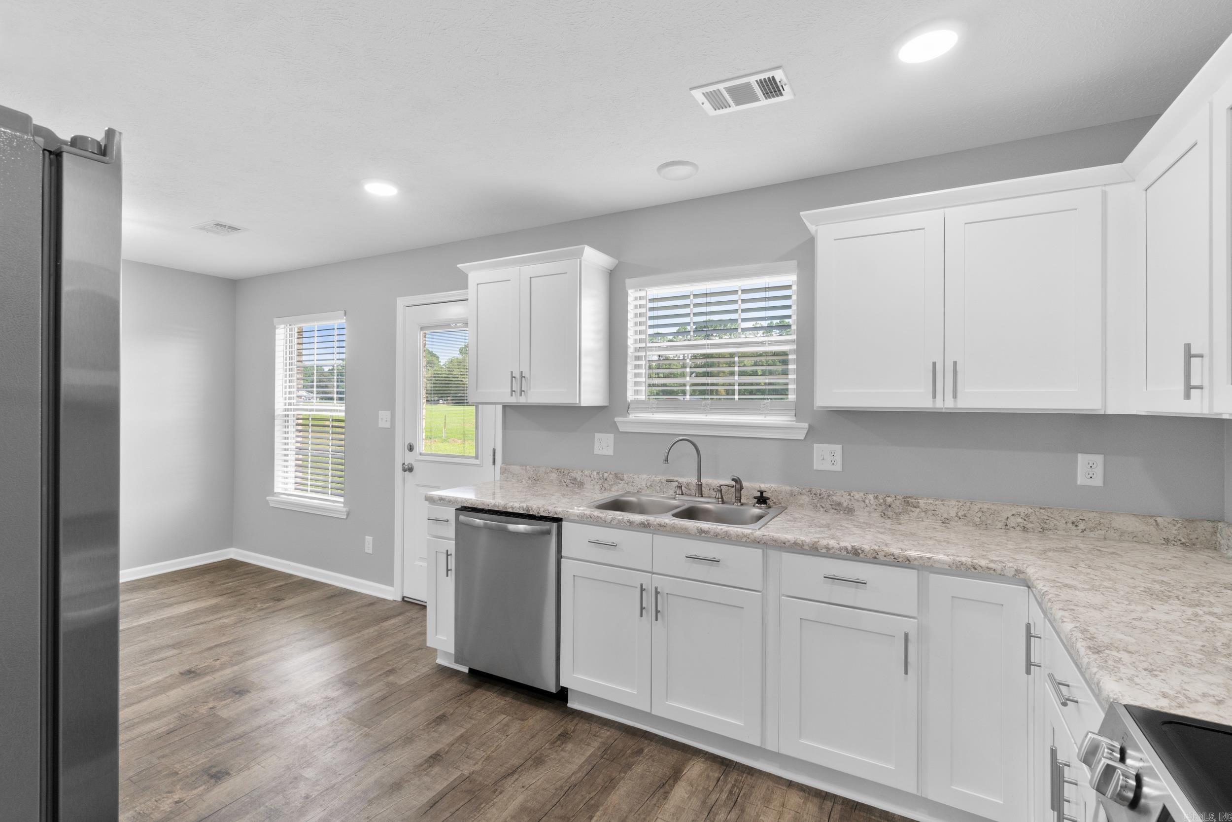 BAKER'S FIELD - Residential