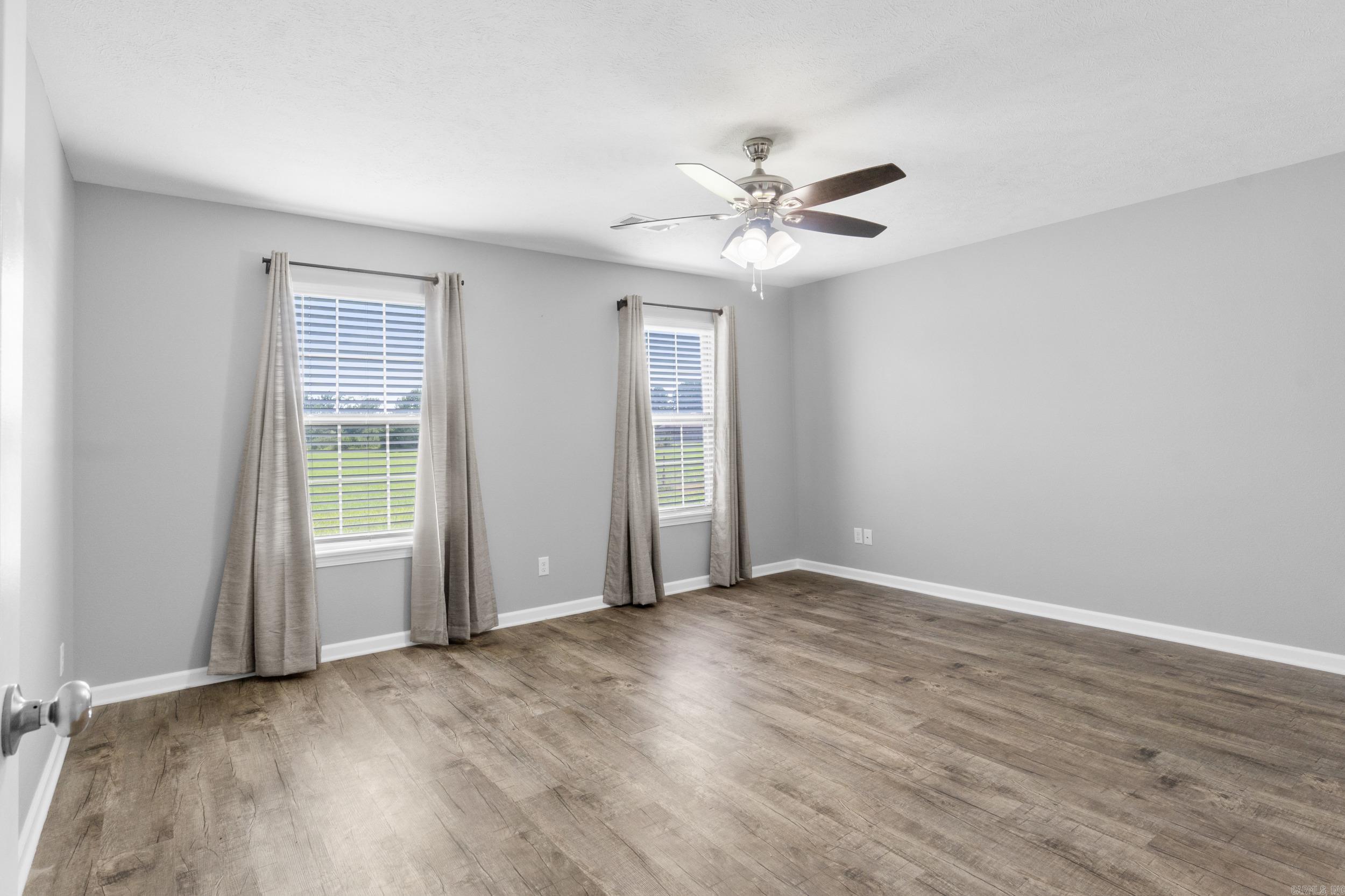 BAKER'S FIELD - Residential