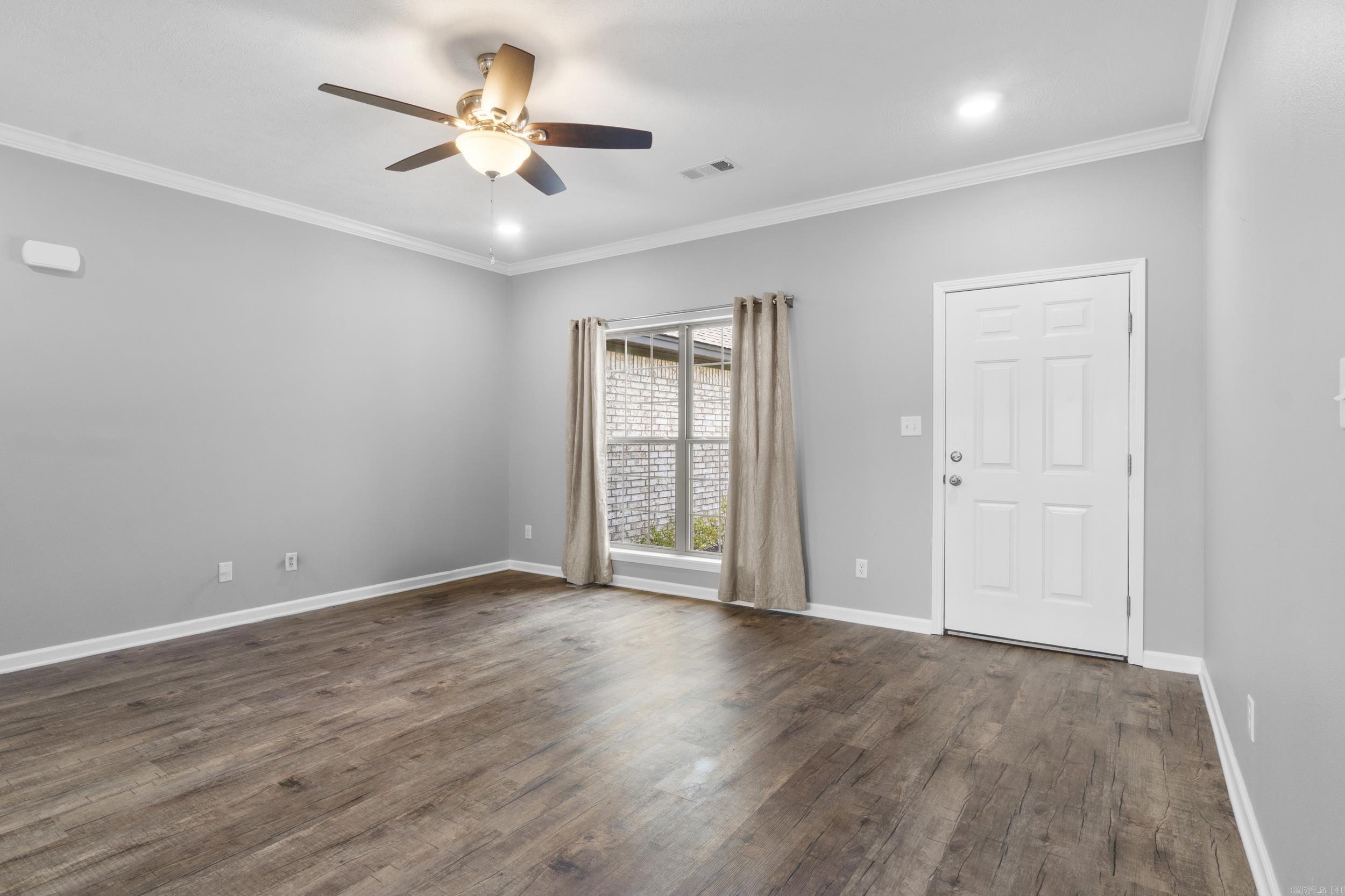 BAKER'S FIELD - Residential