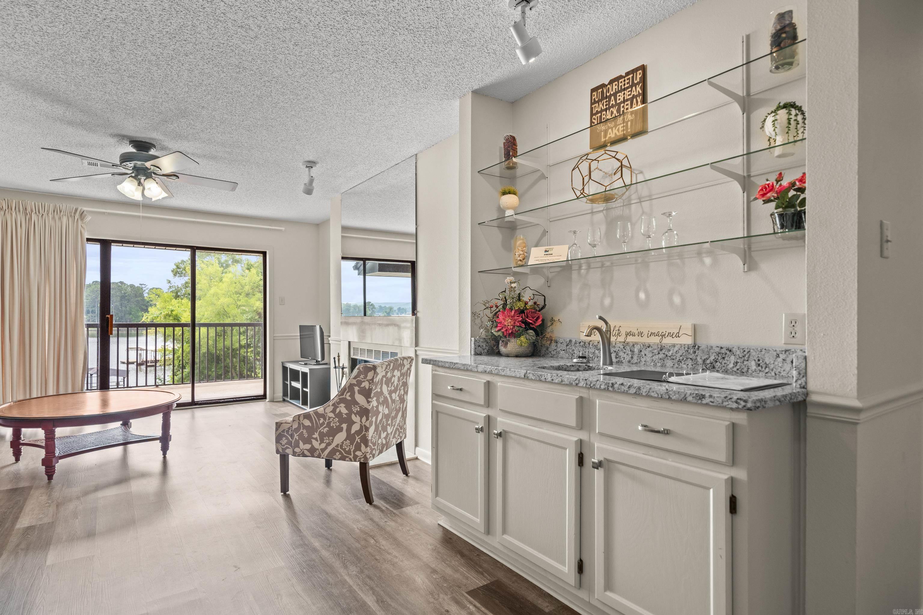 EMERALD ISLE HPR - Residential