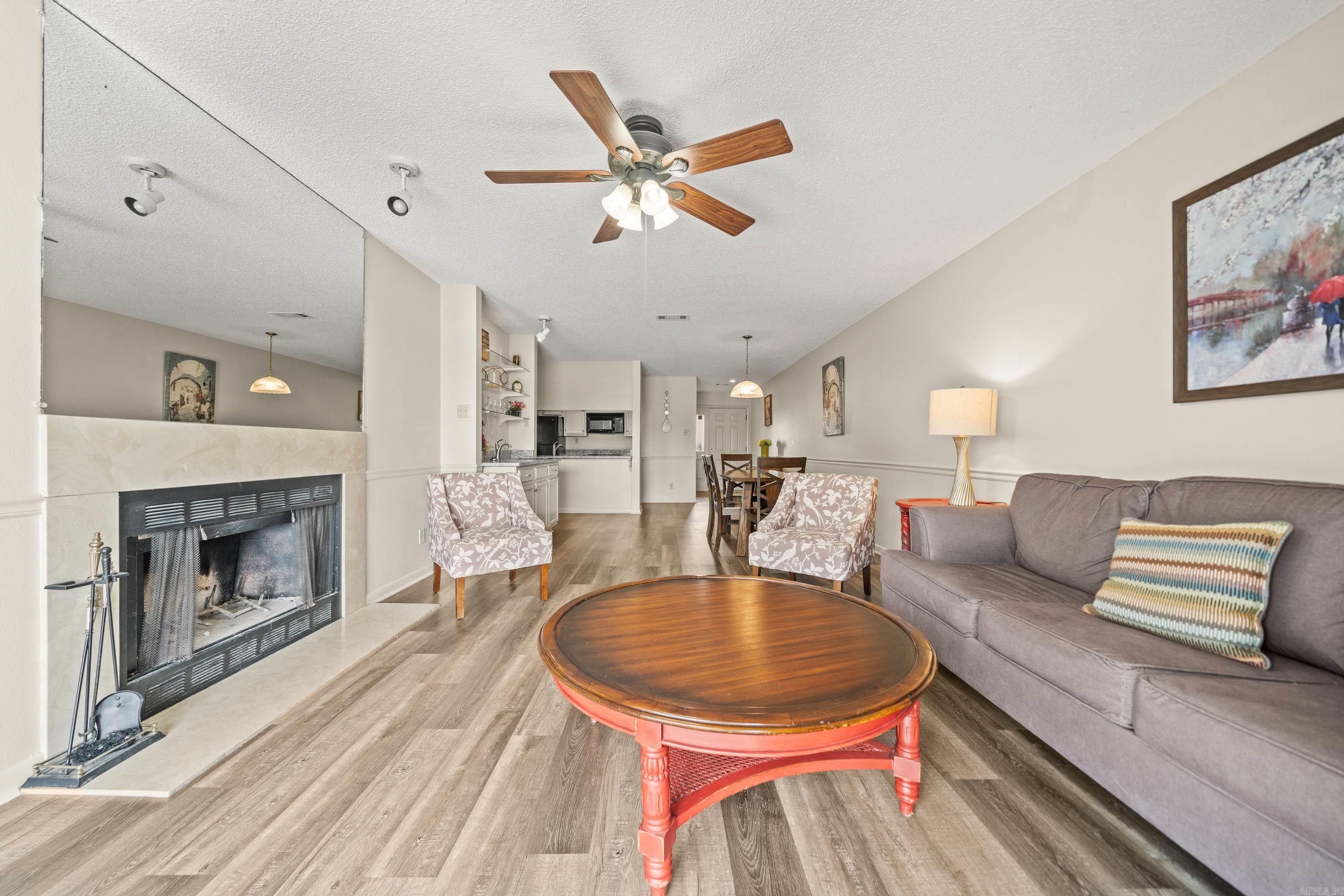 EMERALD ISLE HPR - Residential