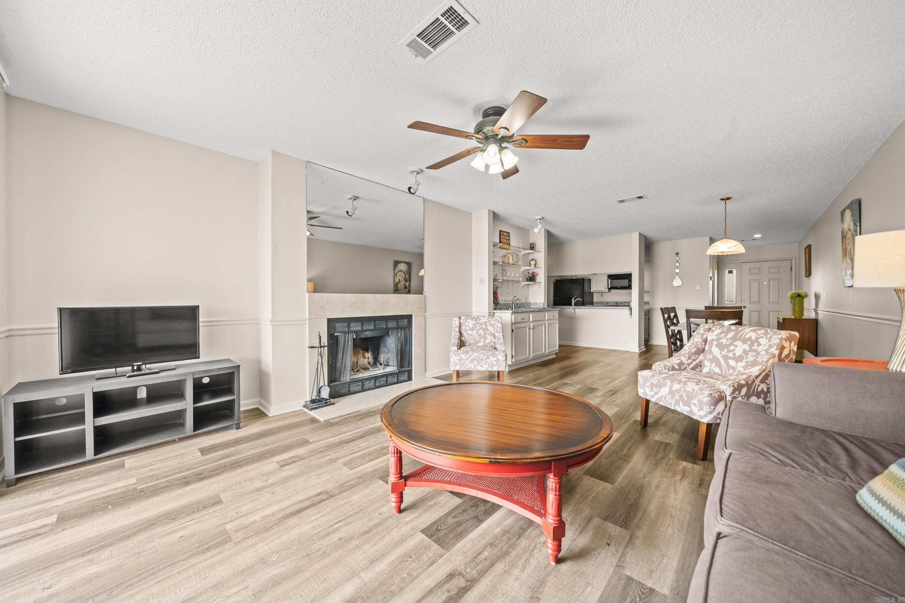 EMERALD ISLE HPR - Residential