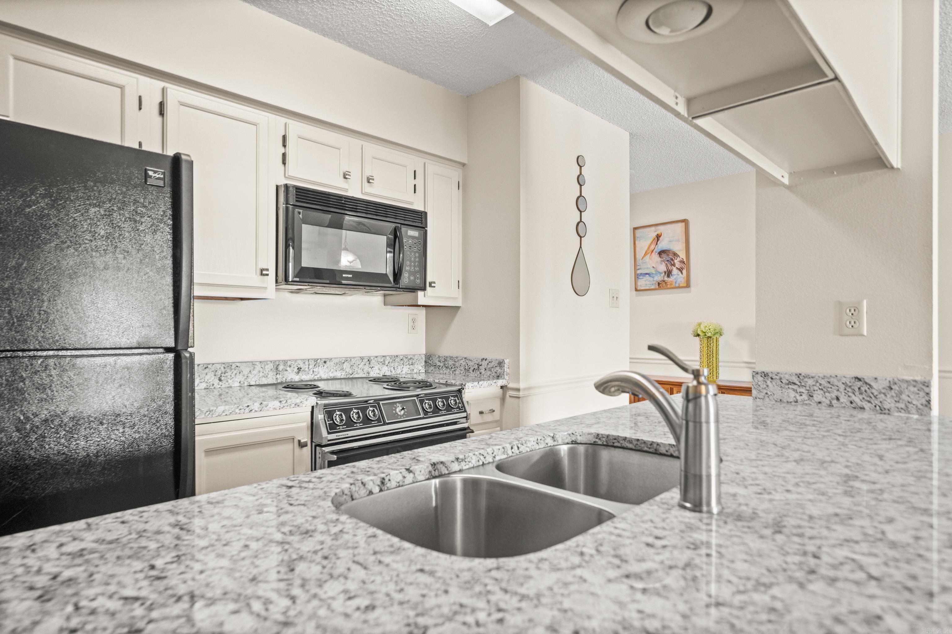 EMERALD ISLE HPR - Residential
