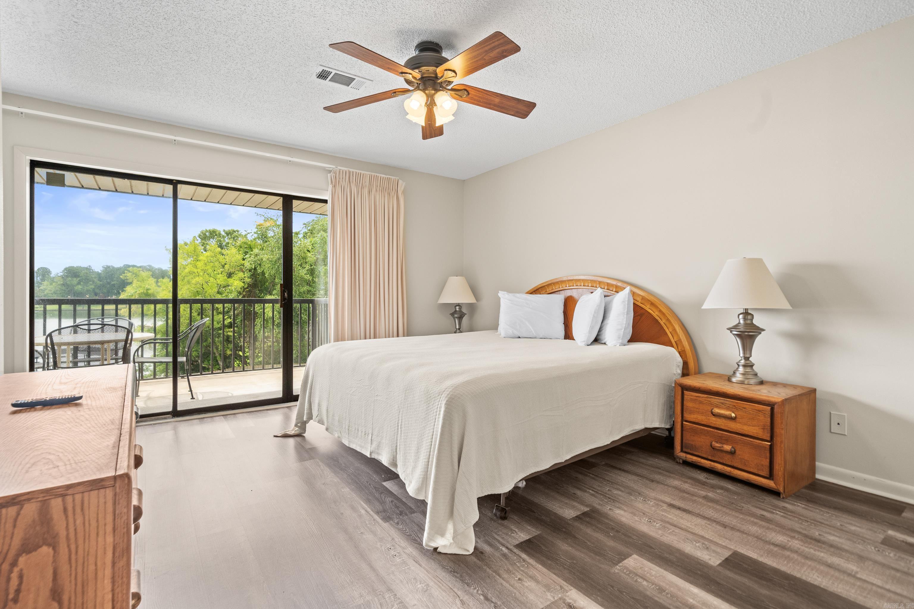 EMERALD ISLE HPR - Residential
