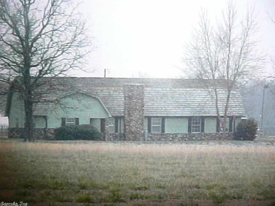 Tremendous setting and square footage! This large well kept older home with an in-ground pool sits in the middle of 10 perfect horse acres with a tree lined drive to melt your worries away as you come home. Acreage, home, pool, barn are just a few minutes away from interstate and shopping!