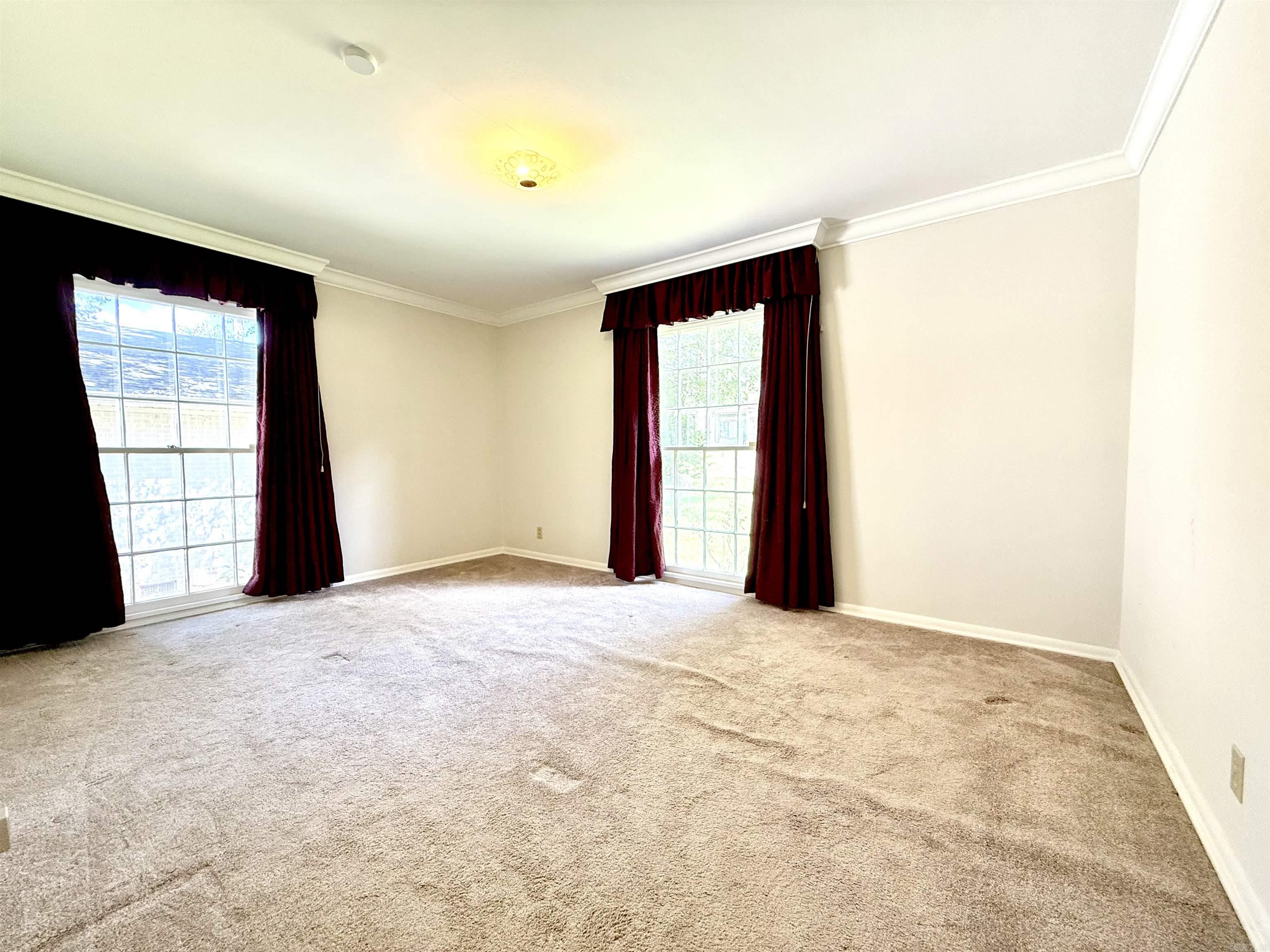 THOMPSON HEIGHTS 2ND S-D - Residential