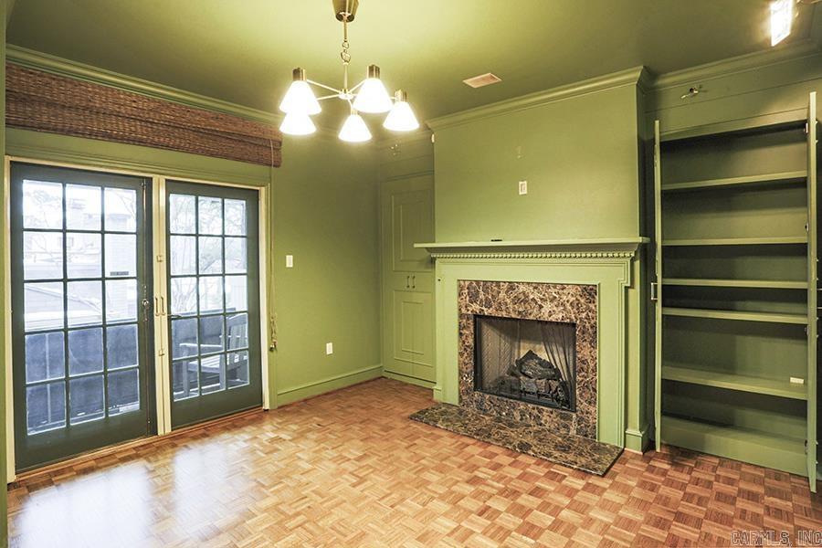 Townhouse in the Park - Residential