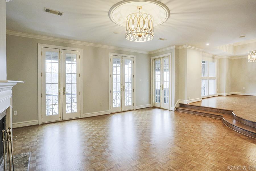 Townhouse in the Park - Residential