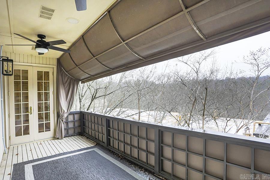 Townhouse in the Park - Residential