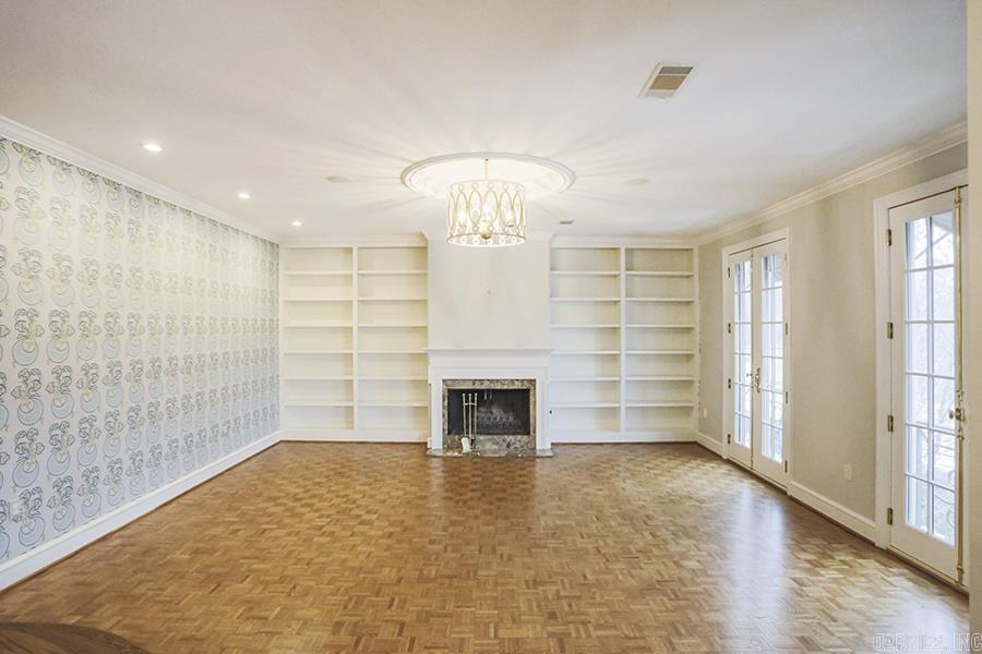 Townhouse in the Park - Residential