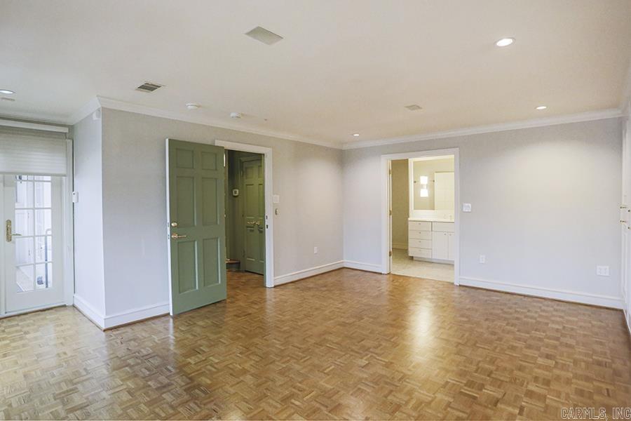 Townhouse in the Park - Residential