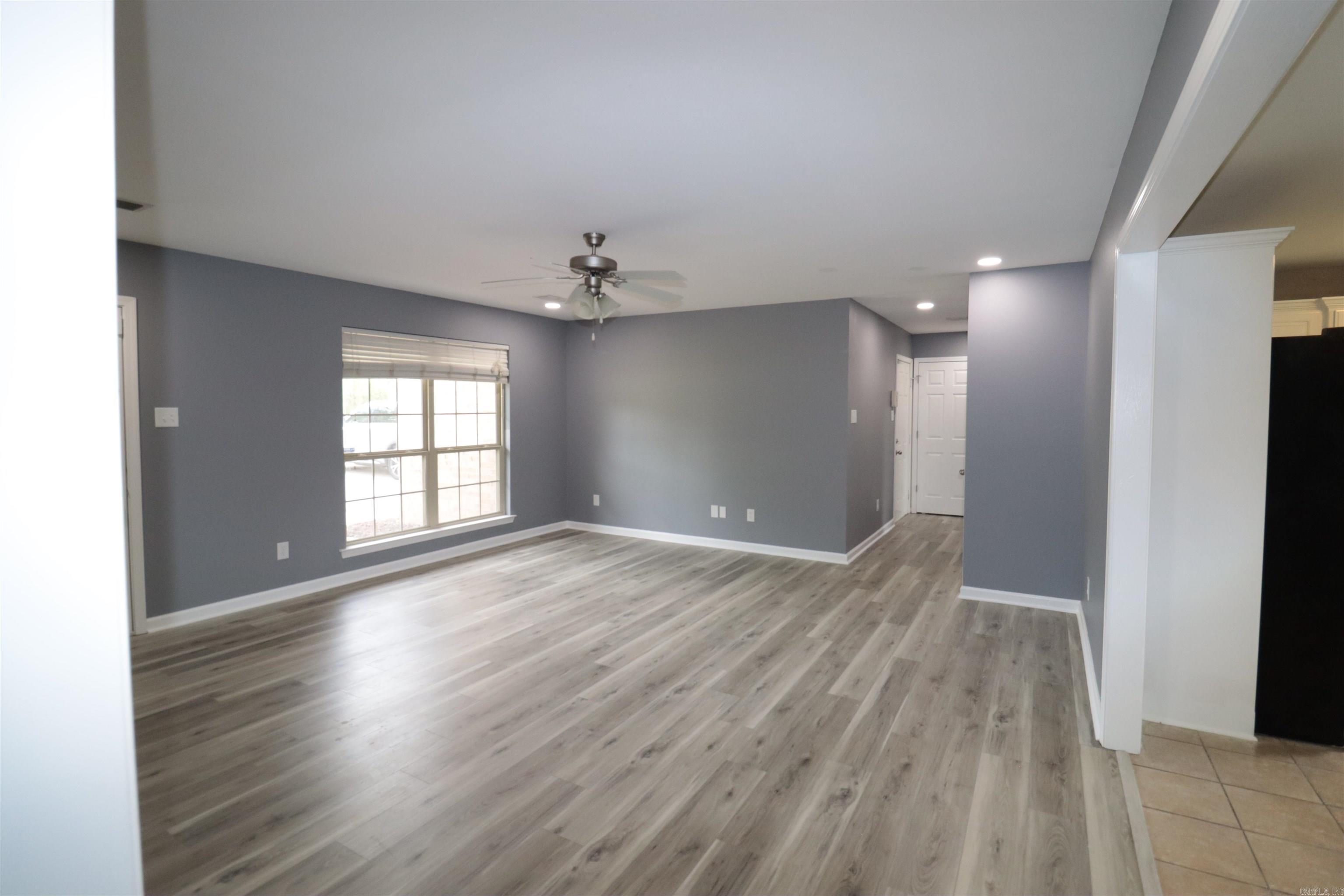 CLOVER RIDGE - Residential