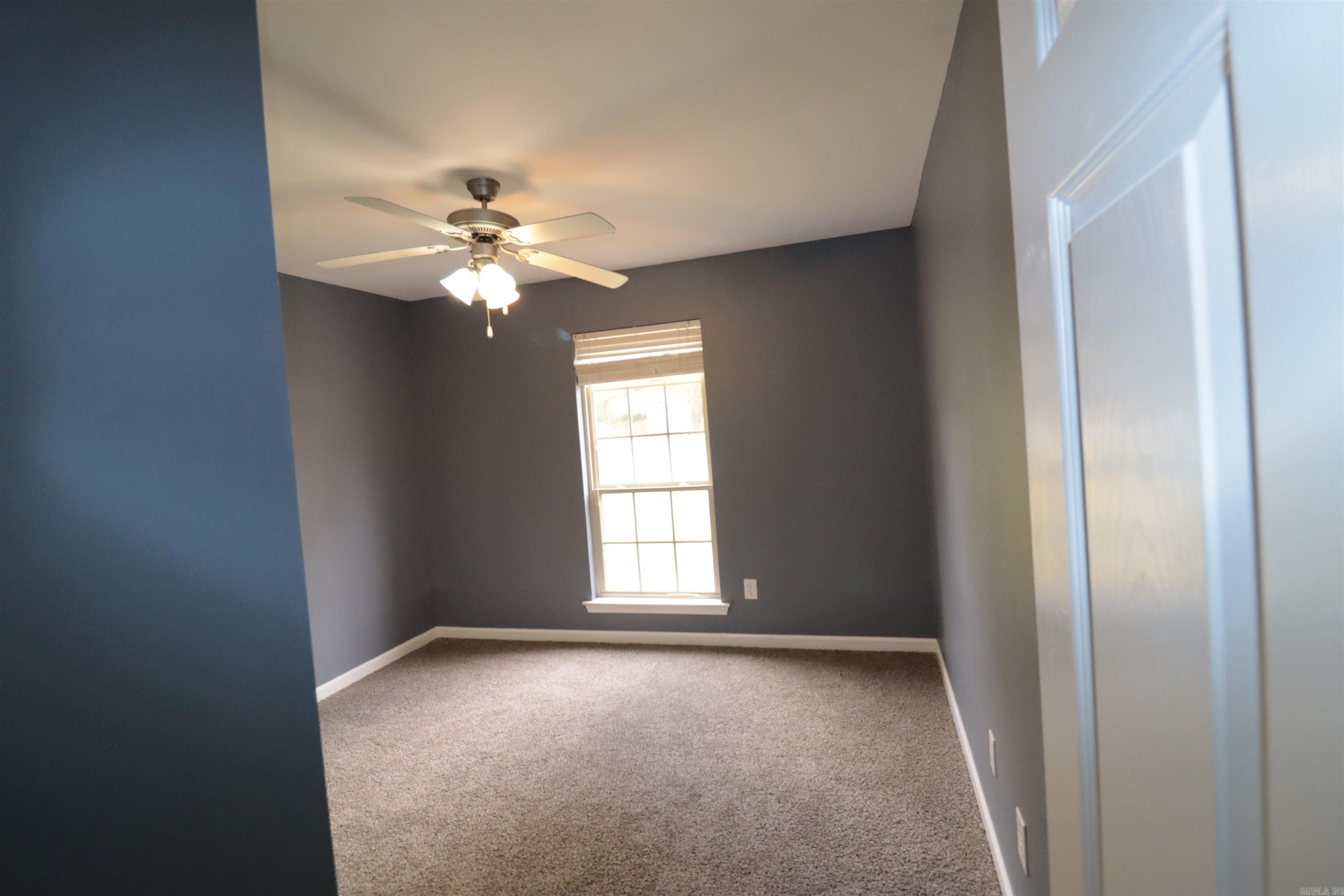 CLOVER RIDGE - Residential