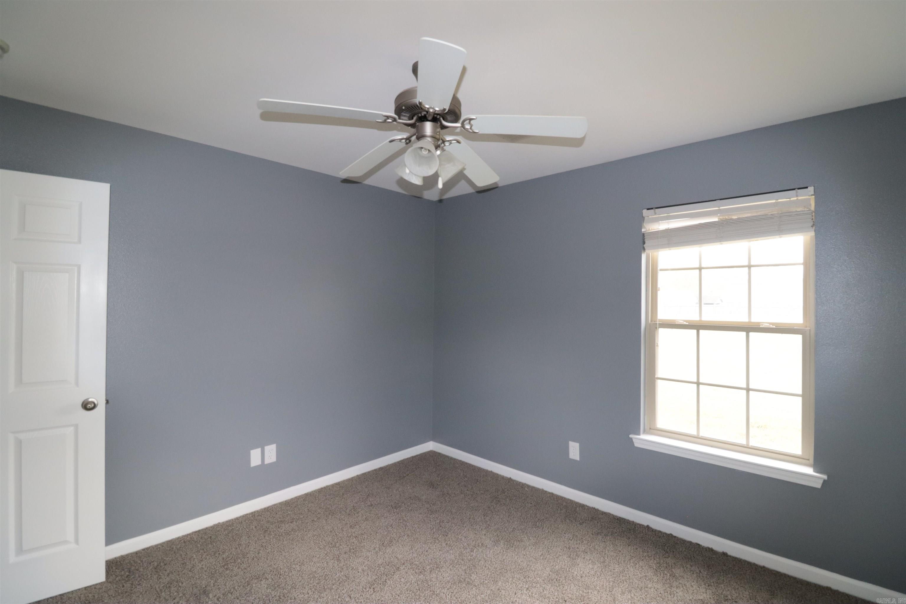 CLOVER RIDGE - Residential