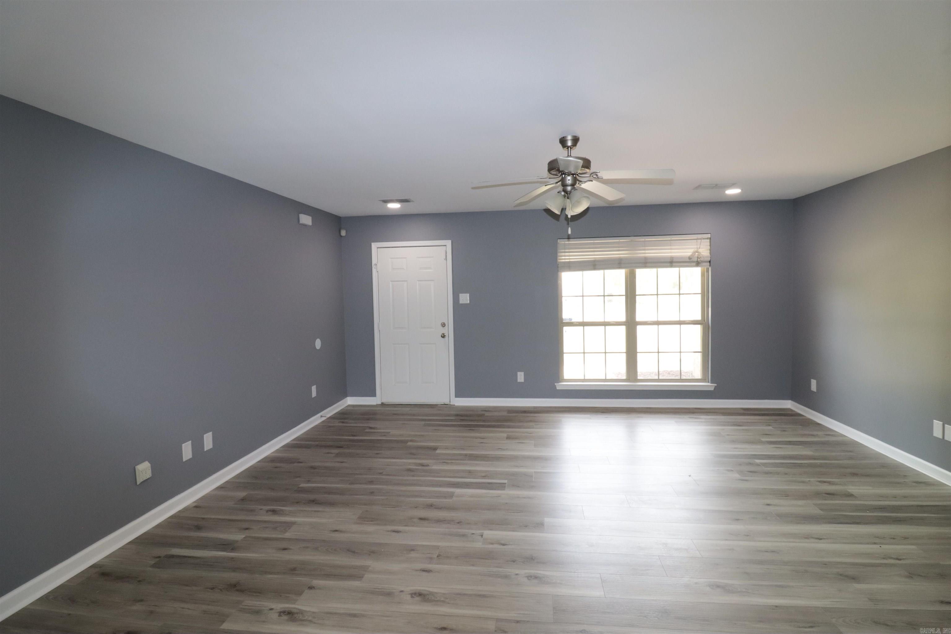 CLOVER RIDGE - Residential