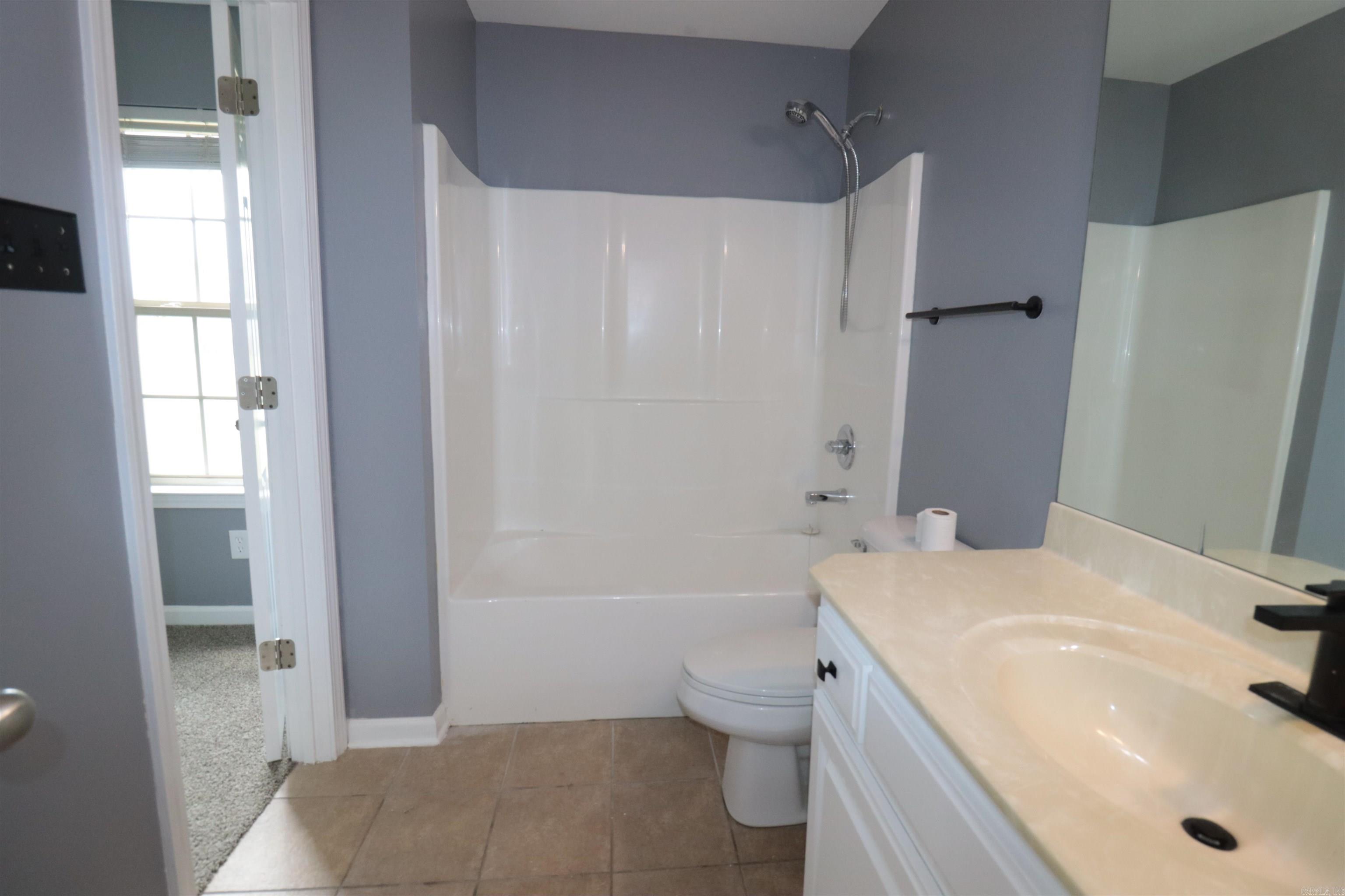 CLOVER RIDGE - Residential