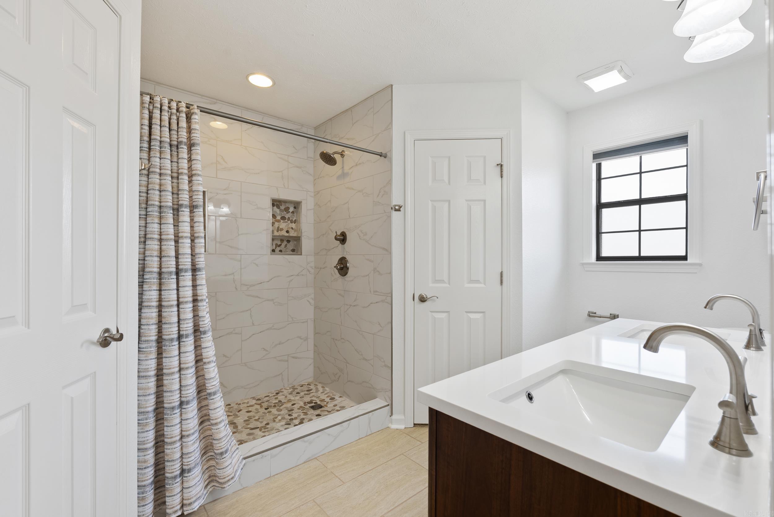 HILLTOP ADDITION - Residential