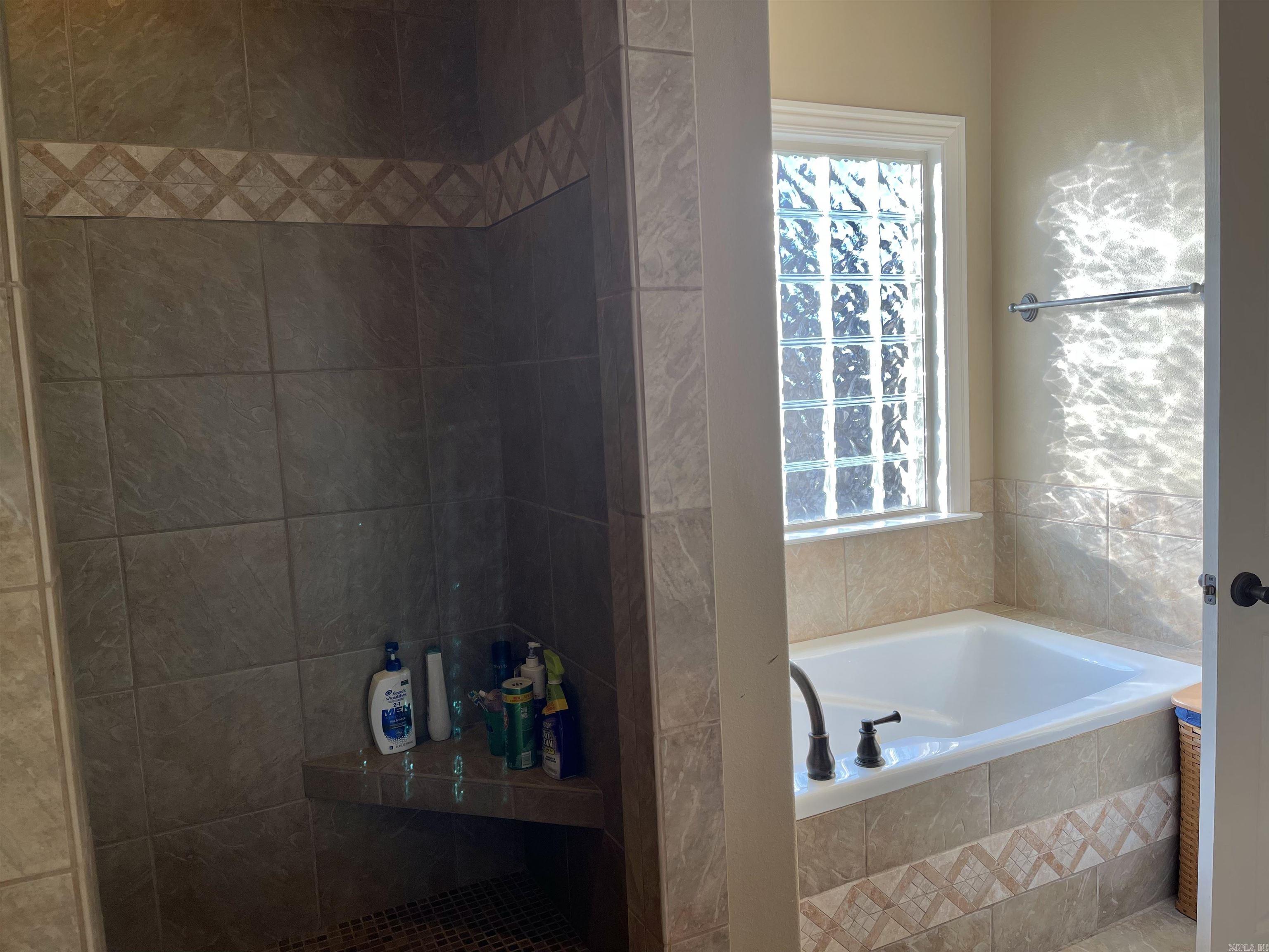 HURRICANE MEADOWS - Residential