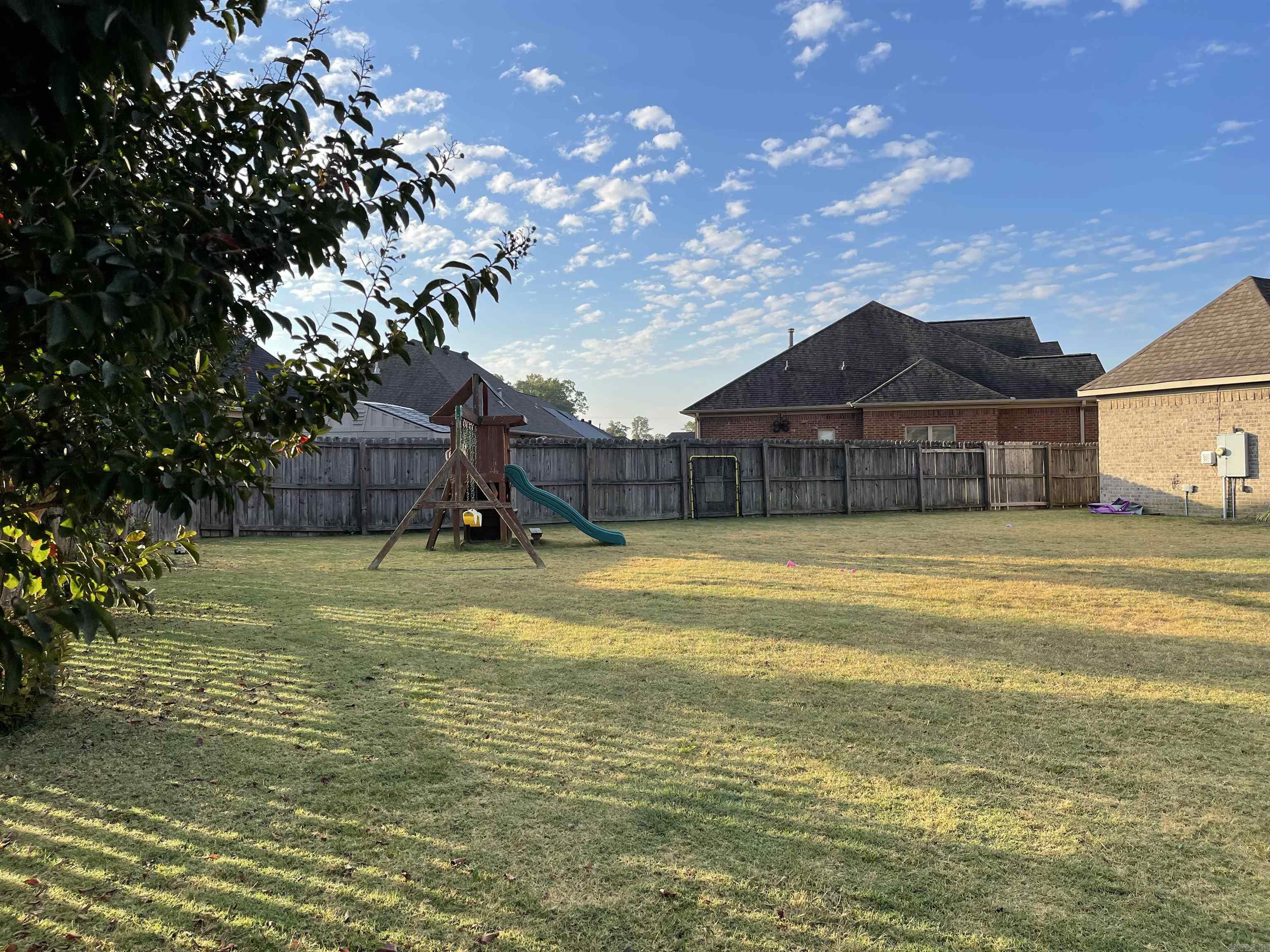 HURRICANE MEADOWS - Residential