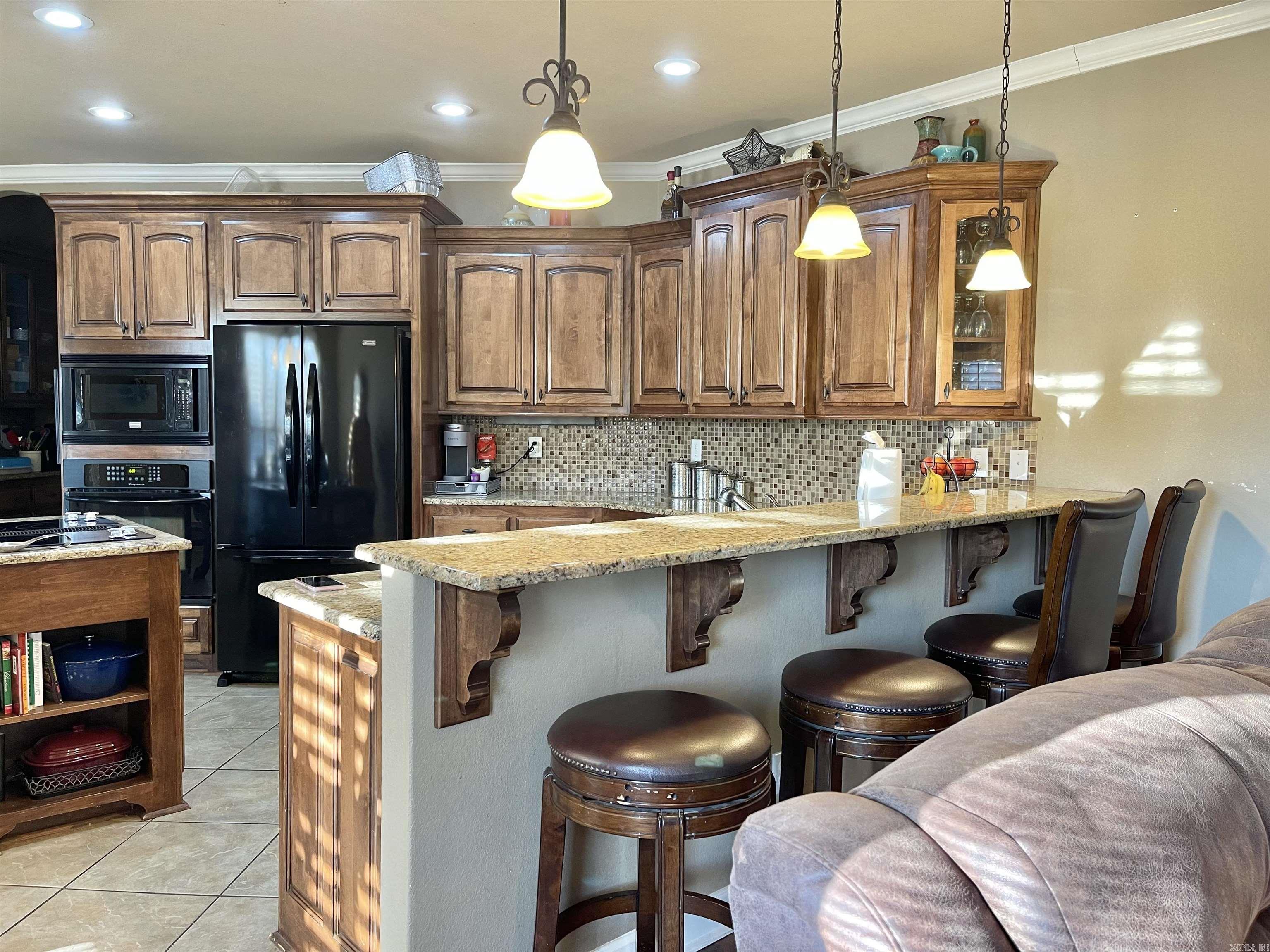 HURRICANE MEADOWS - Residential