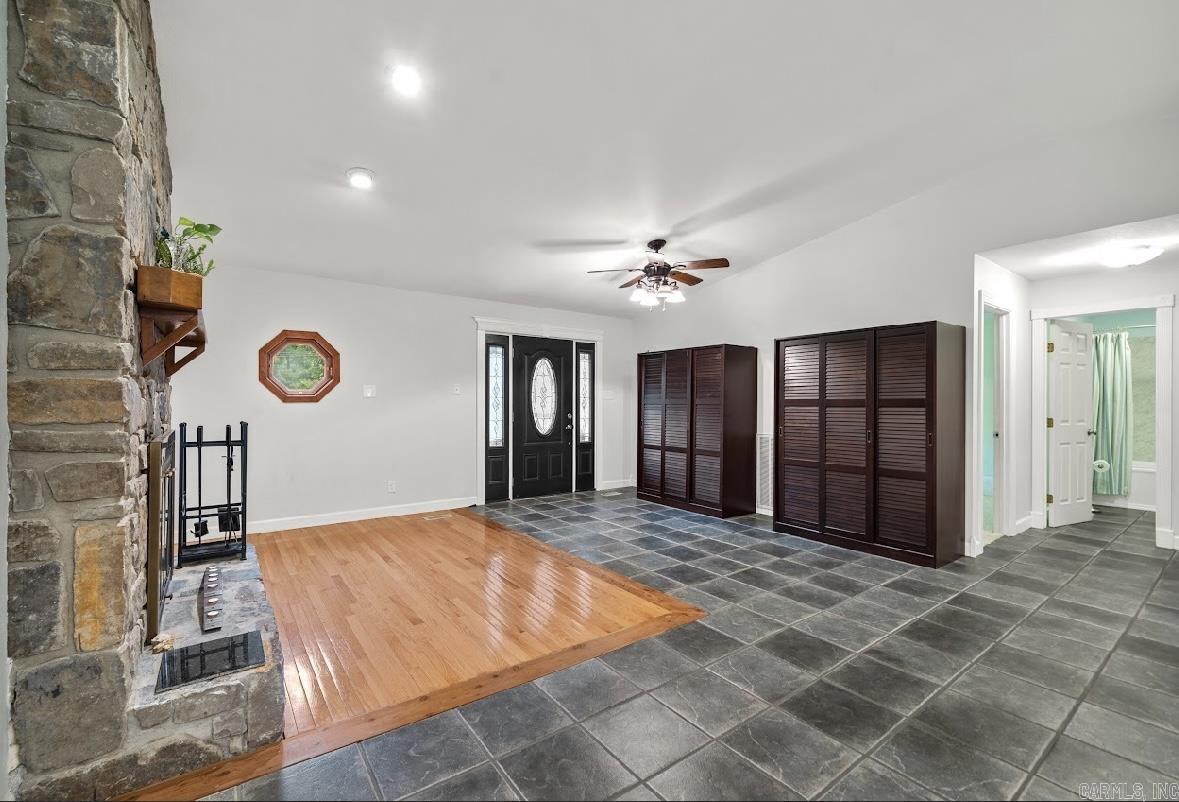 Diamondhead J - Residential