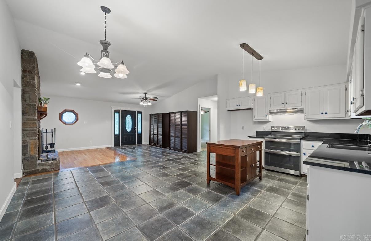Diamondhead J - Residential