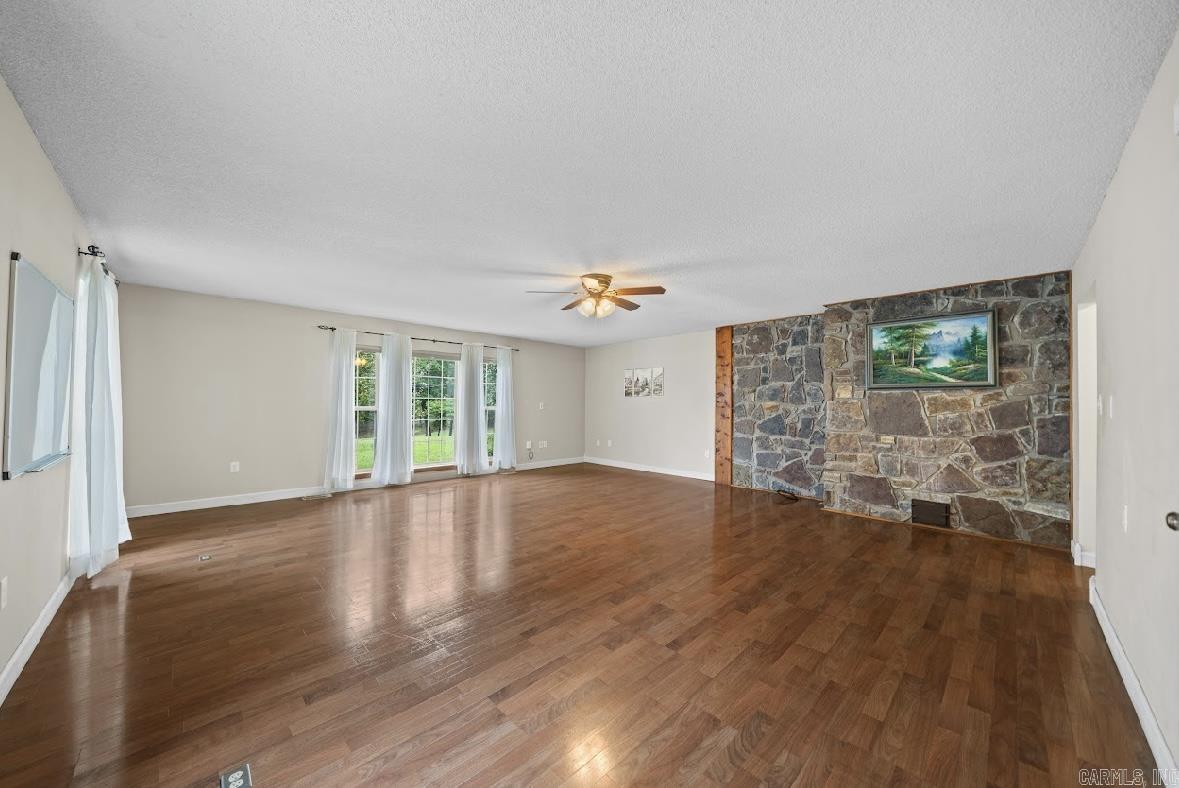 Diamondhead J - Residential