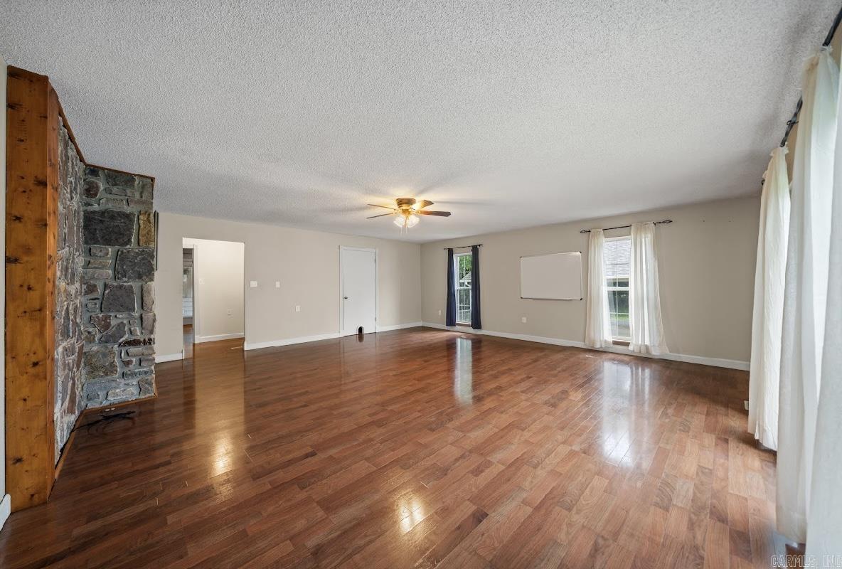 Diamondhead J - Residential