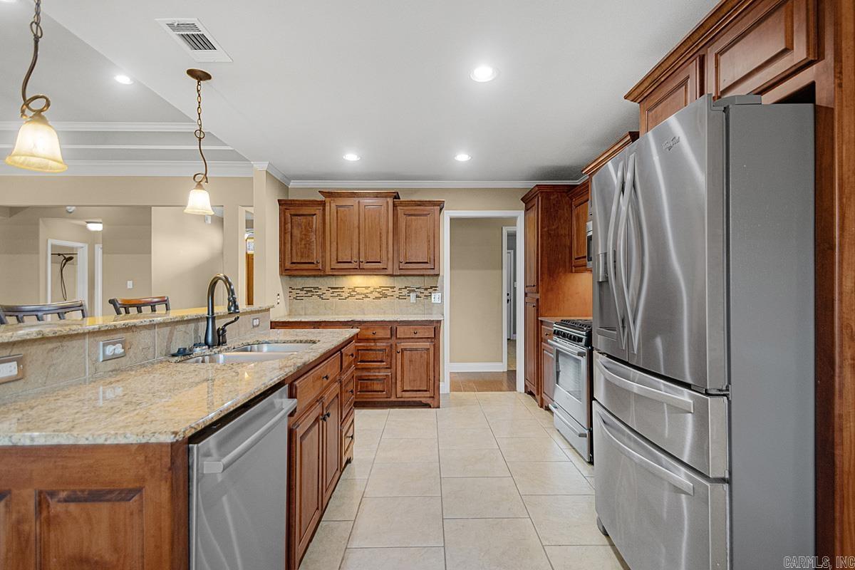 HICKORY HEIGHTS - Residential