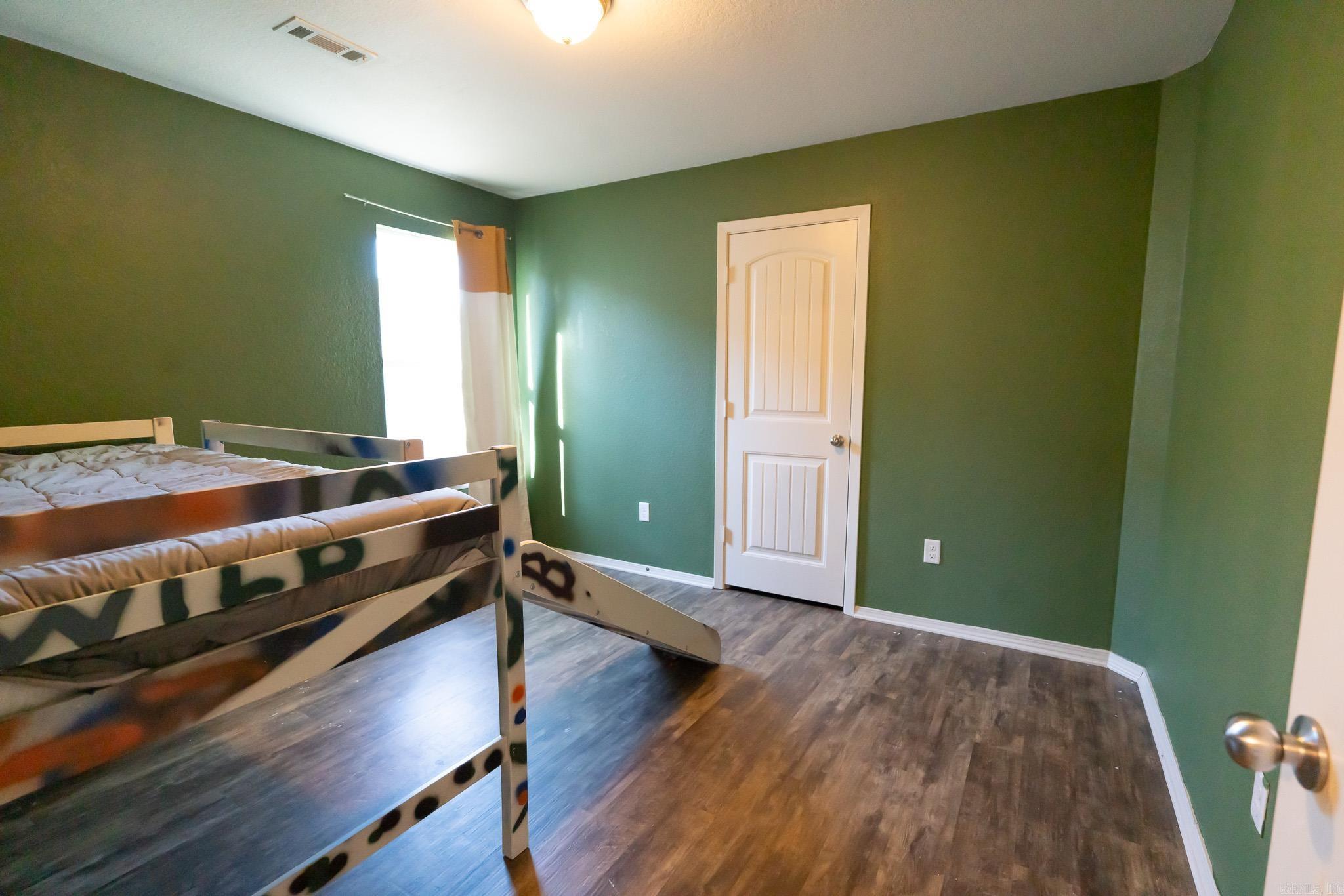 WOODLANDS EDGE - Residential