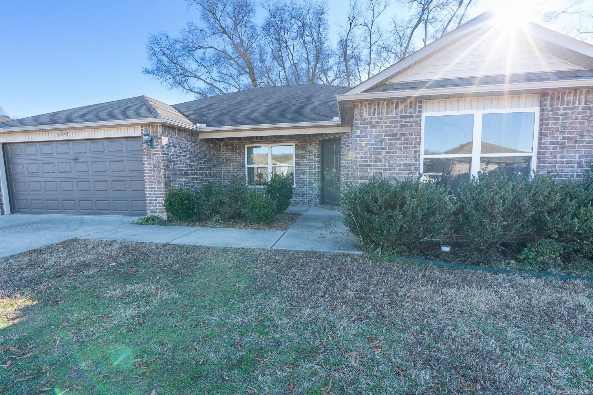 WOODLANDS EDGE - Residential