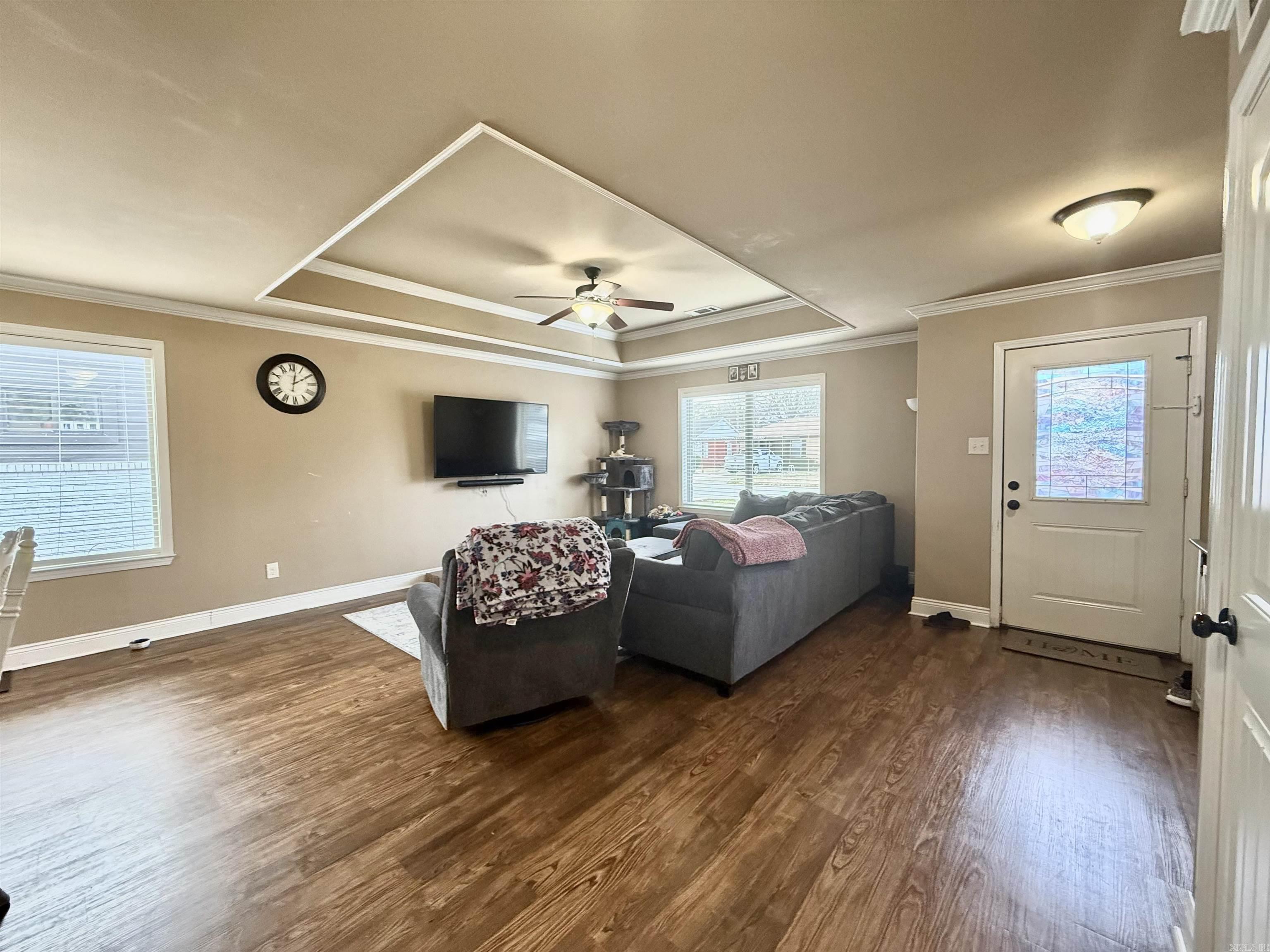 TROUTT - Residential